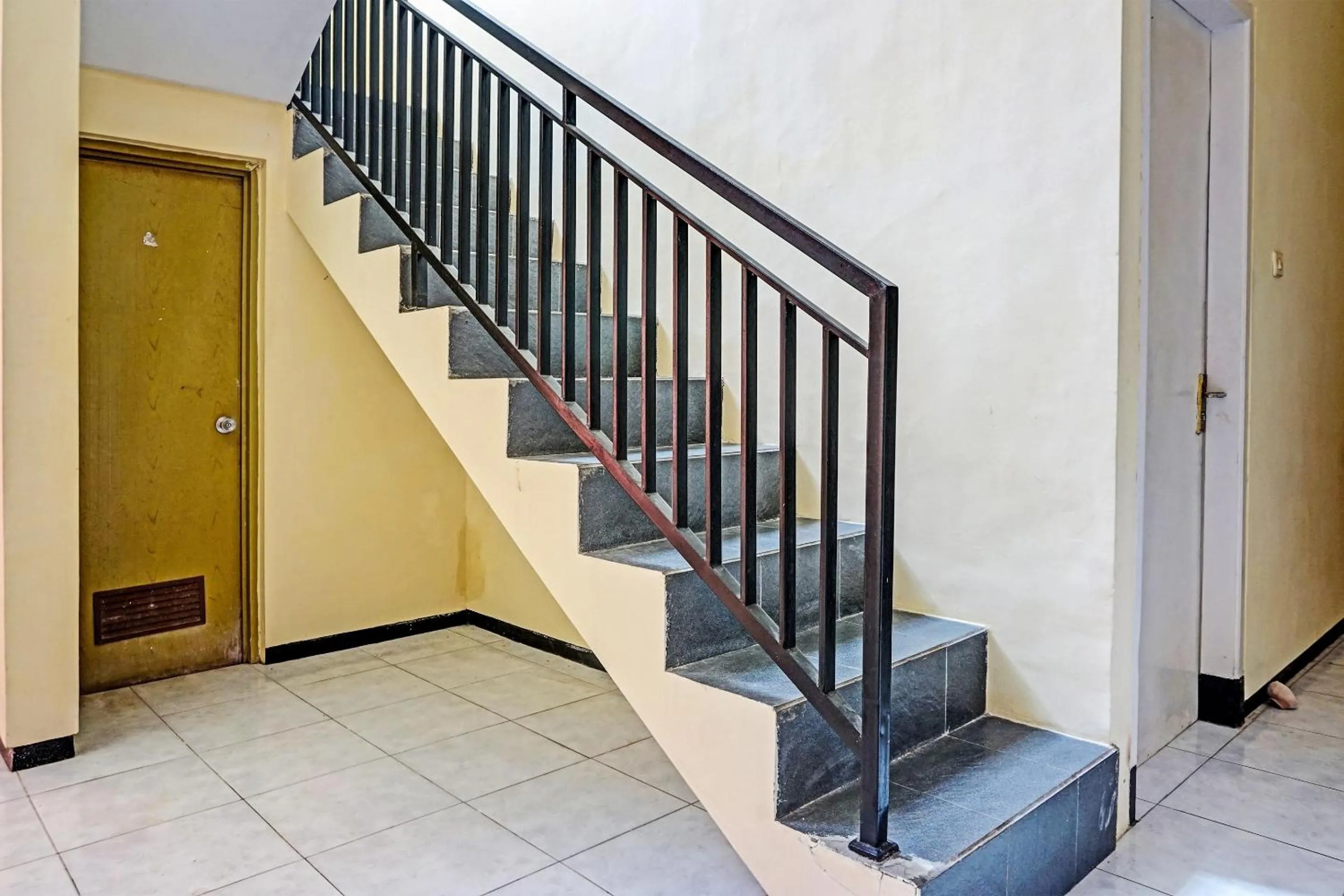 Lobby or reception in OYO Life 92091 Citra Omah Syariah