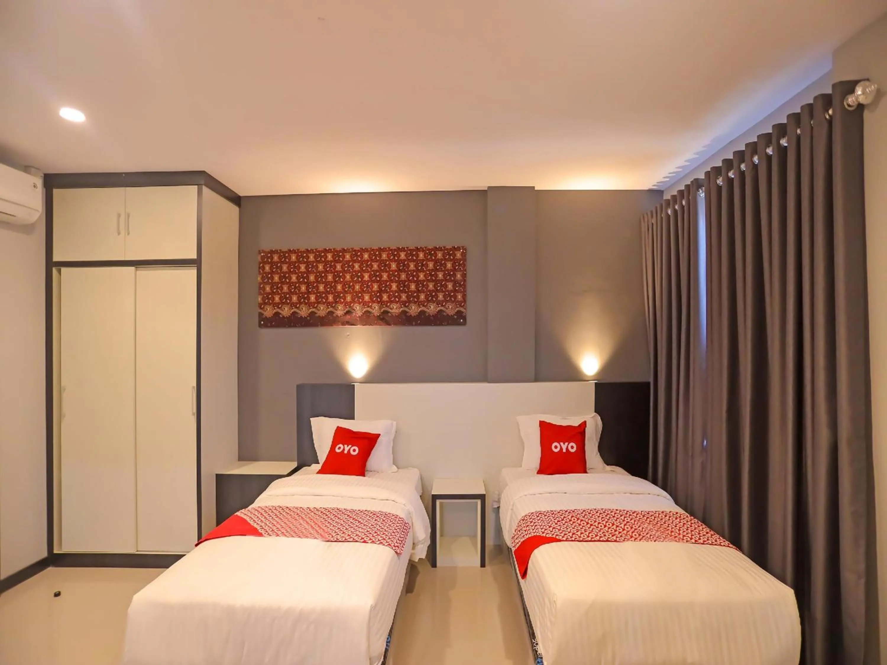 Photo of the whole room, Bed in Capital O 92096 Kuala Ulee Lheue Residence Syariah