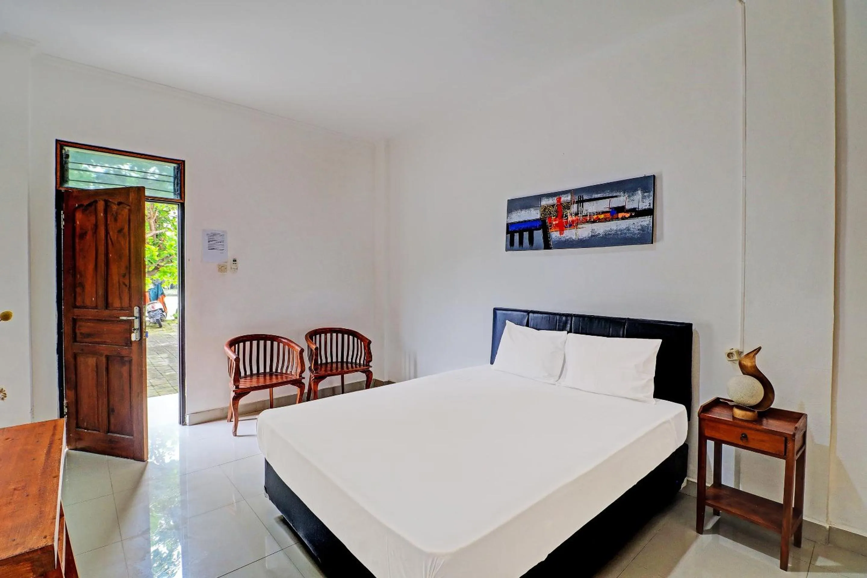 Bedroom, Bed in Capital O 92094 Hotel Kertha