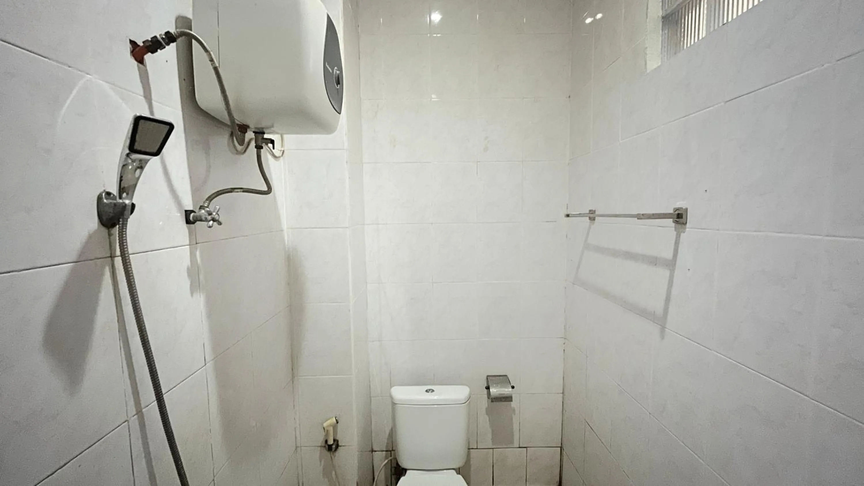 Bathroom in Hotel O Kost Biru