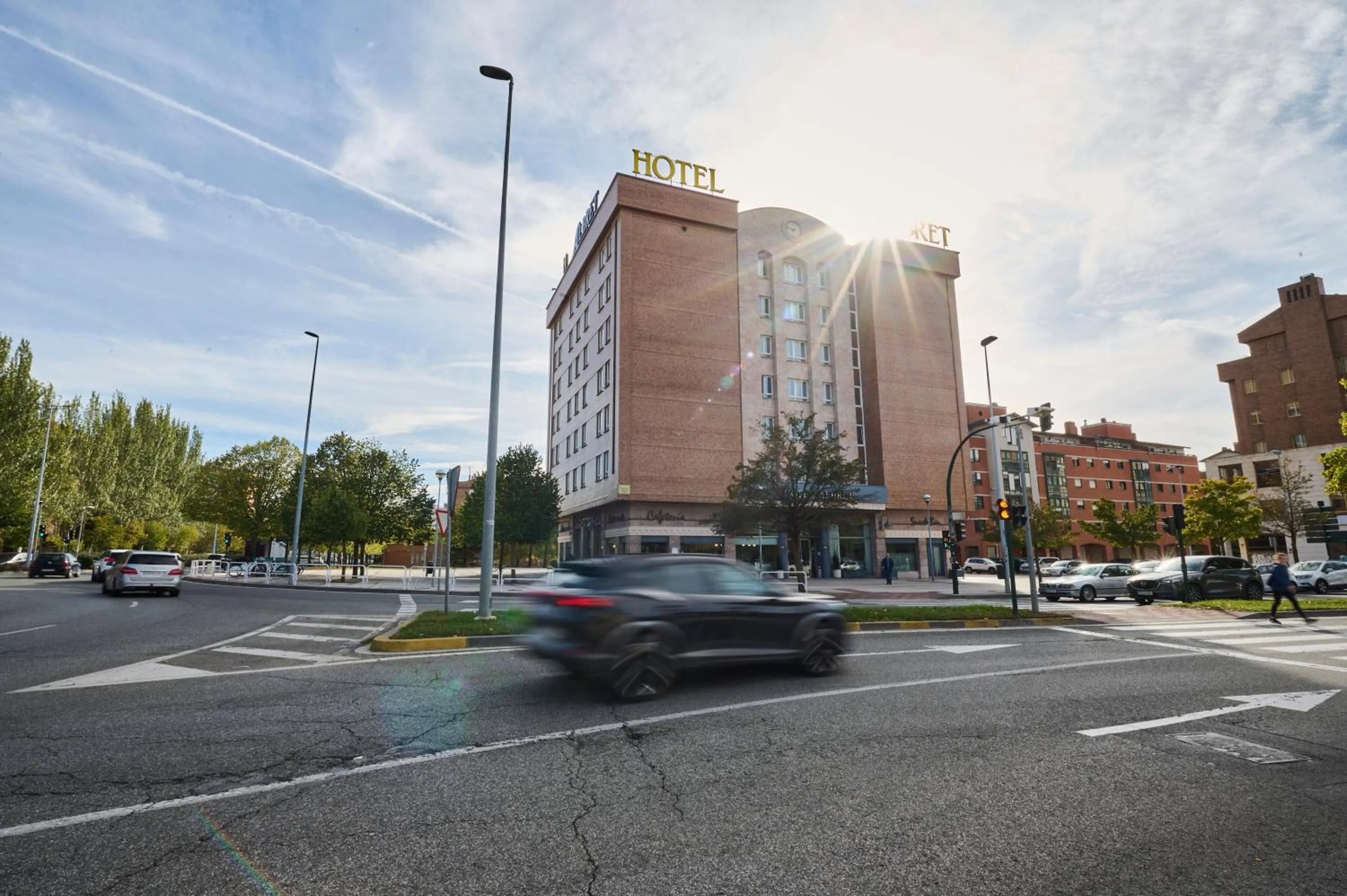 Property building in Hotel Albret