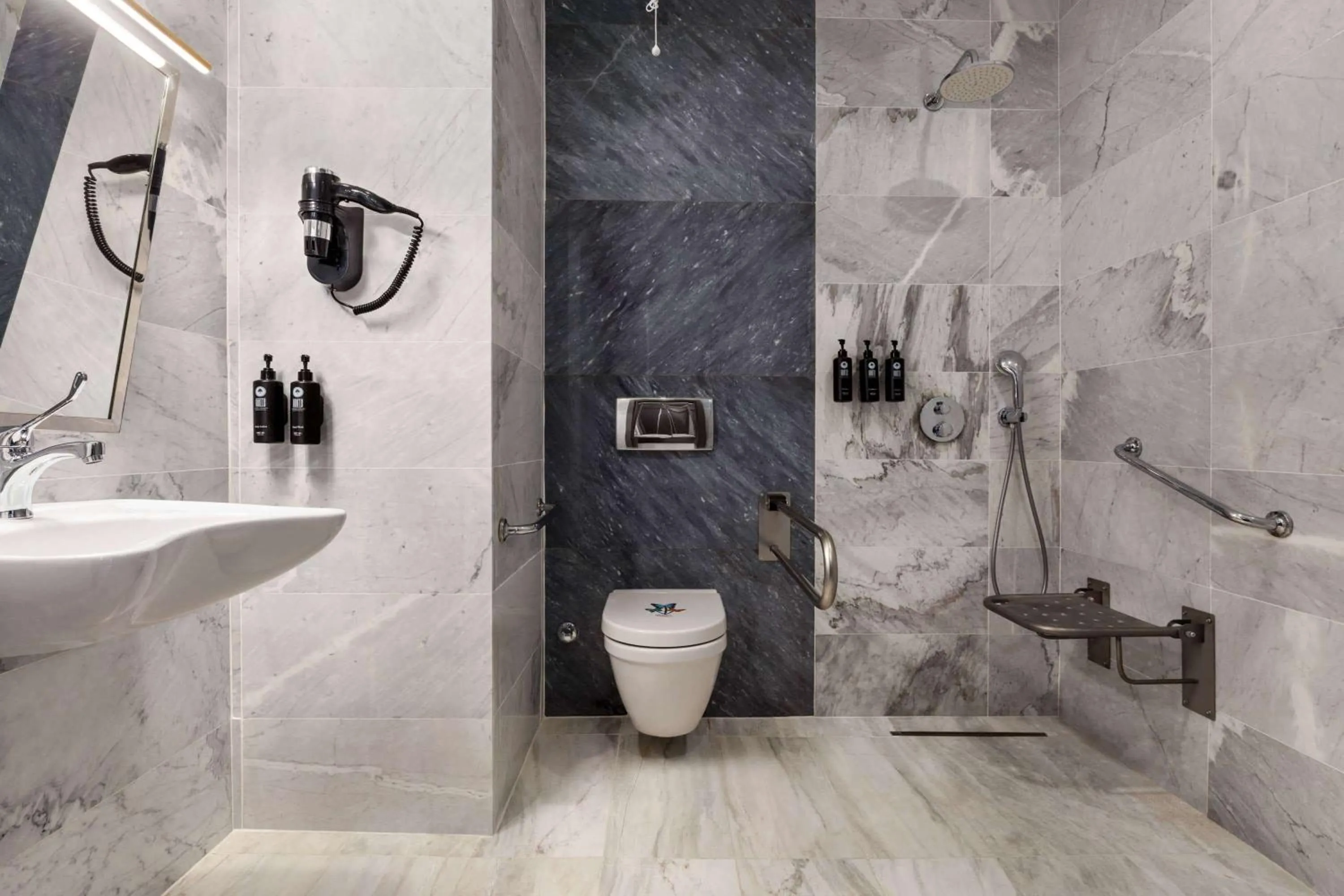 Shower in Wyndham Afyonkarahisar Thermal&Spa