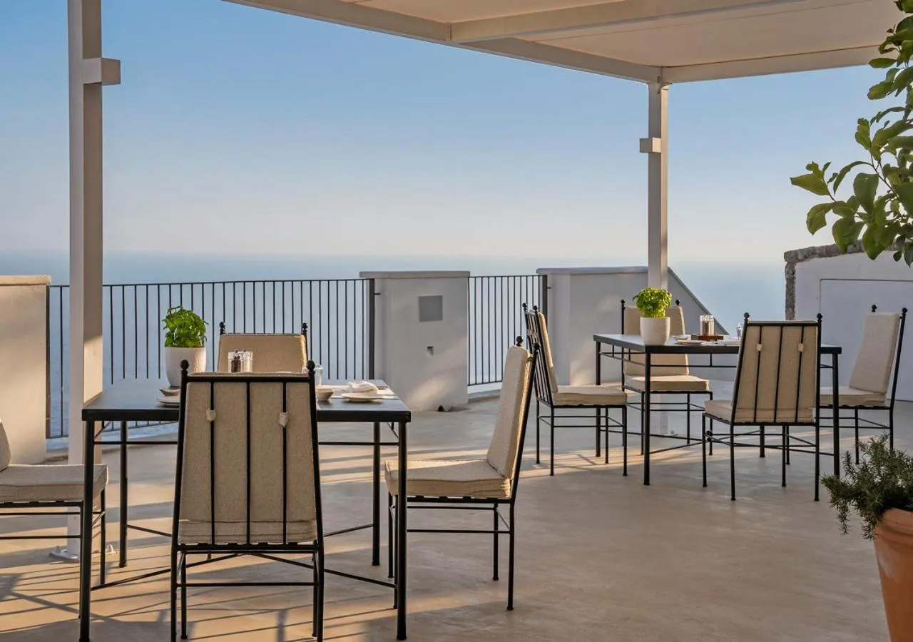 Restaurant/places to eat in Furore Grand Hotel