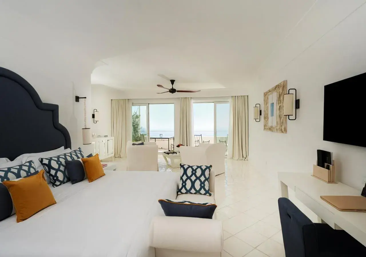 Luxury Suite with Jacuzzi in Furore Grand Hotel Luxury Suite with Jacuzzi in Furore Grand Hotel