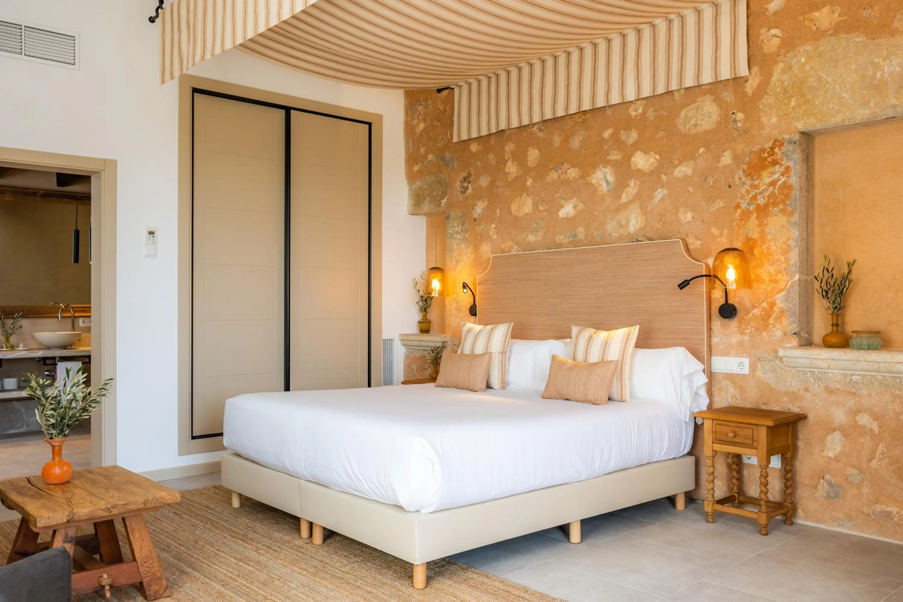 Bed in Finca Albellons