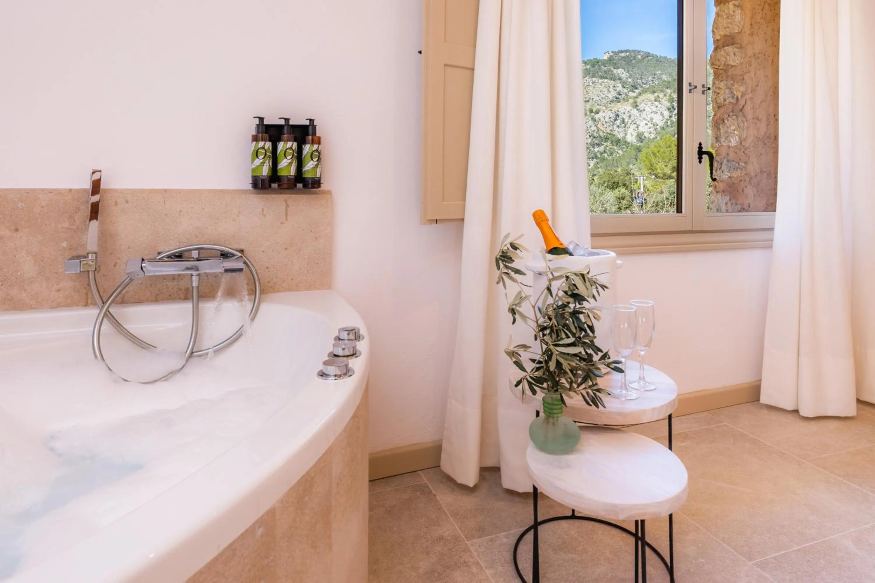 Bath in Finca Albellons