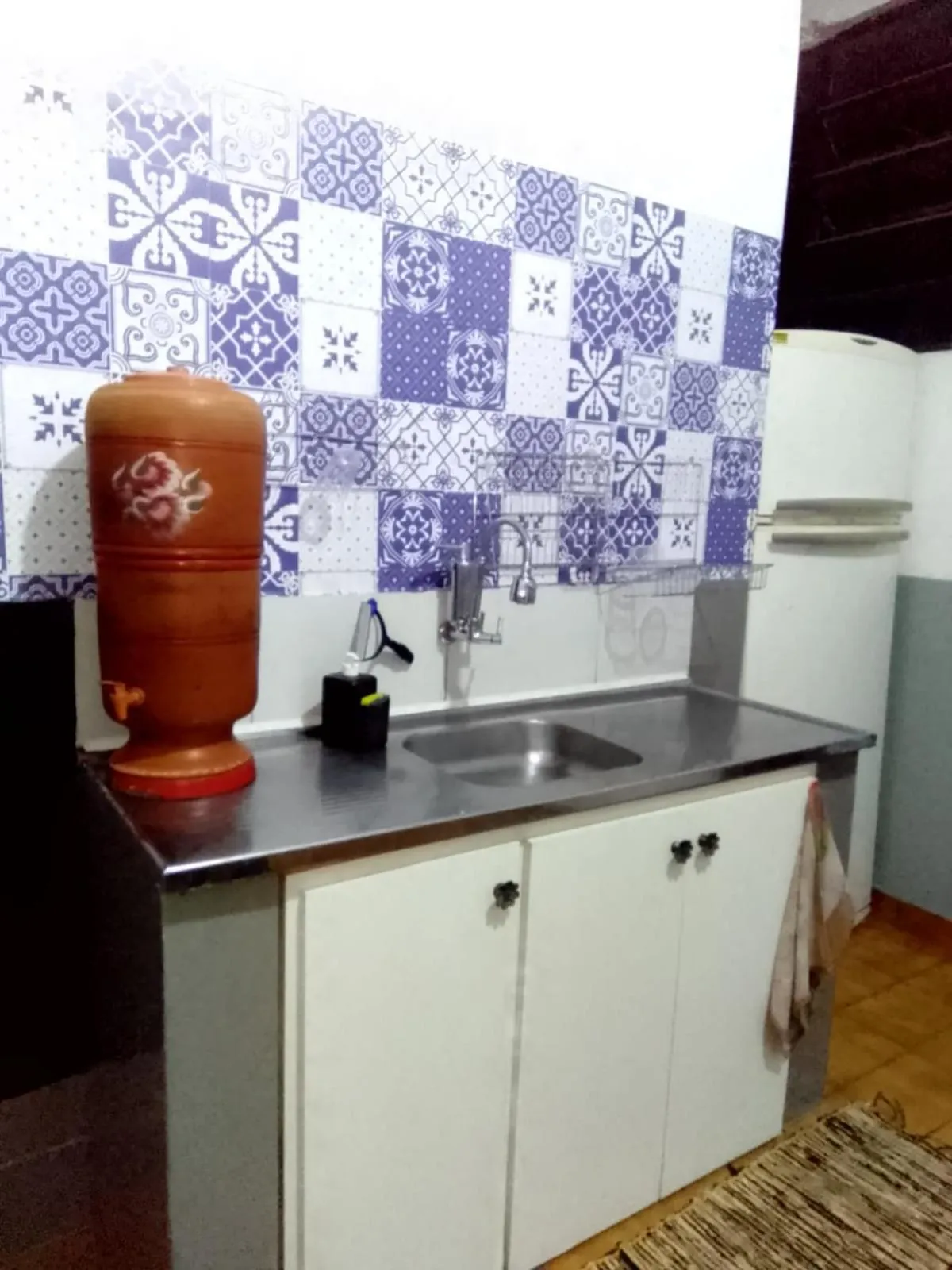 Kitchen or kitchenette in Hostel Lize