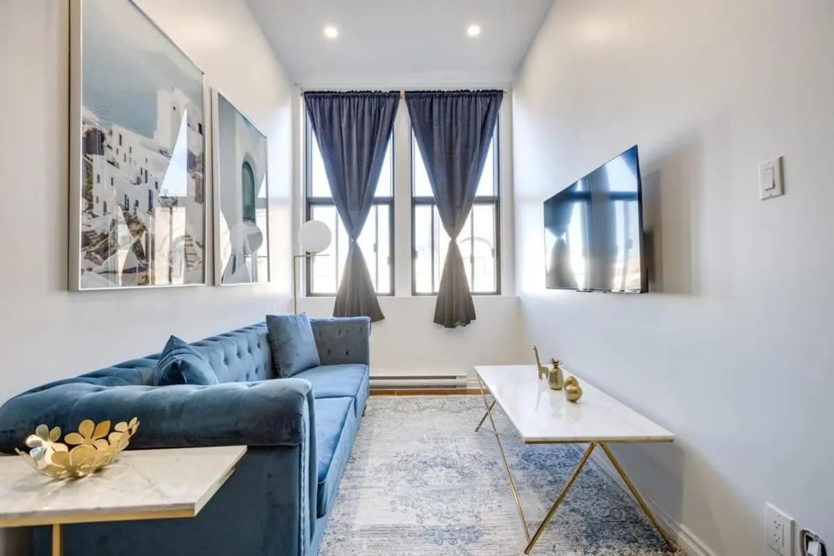 M11 Gorgeous 3BR wKingBed Perfect Location