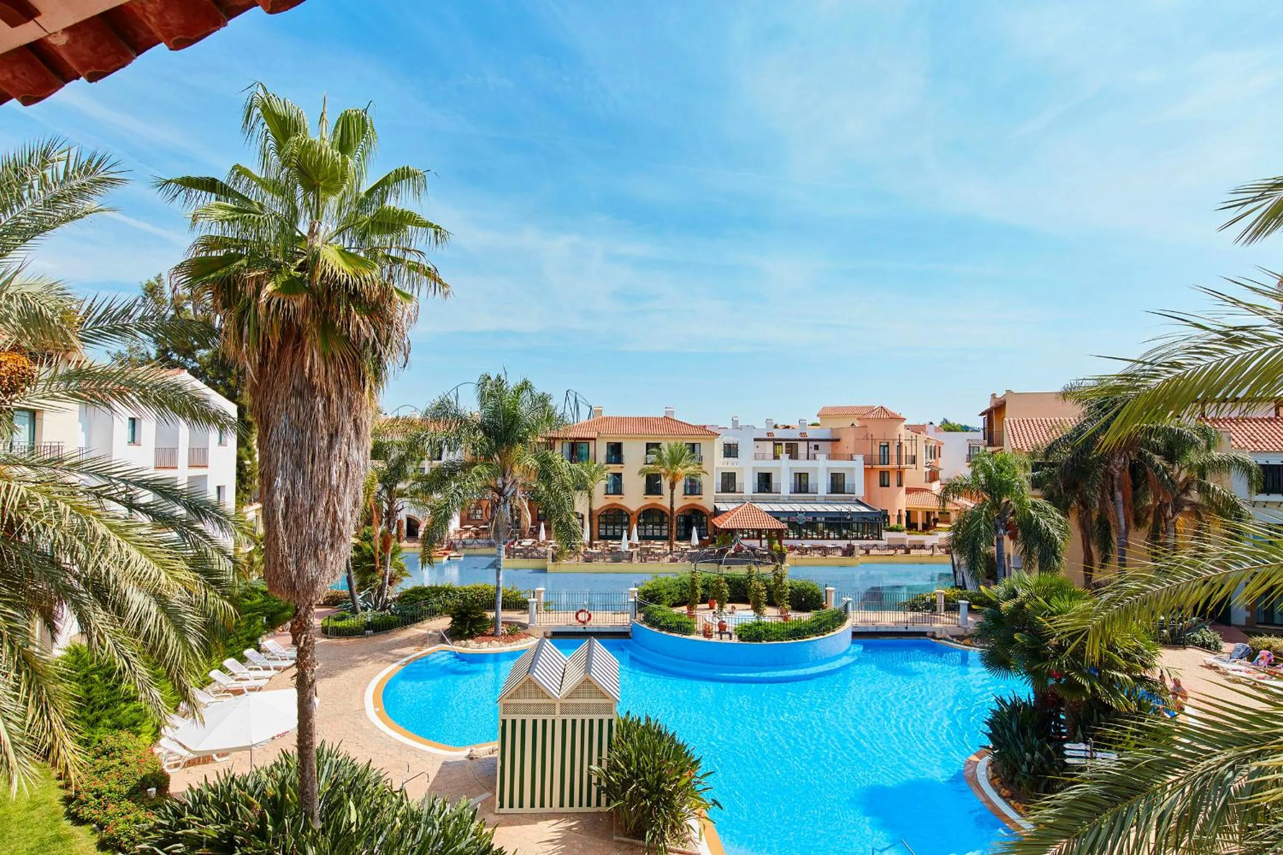 Swimming pool in PortAventura Hotel PortAventura - Includes unlimited access to PortAventura Park & 1 access to Ferrari Land
