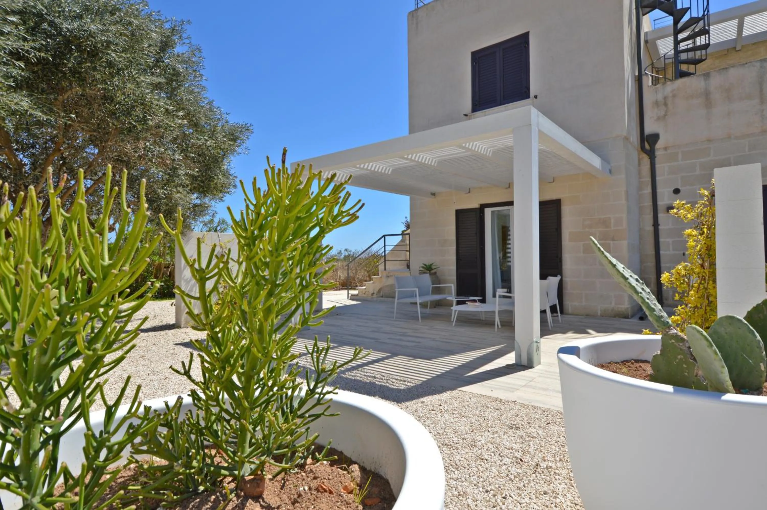 Property building in Villa Rocce Bianche