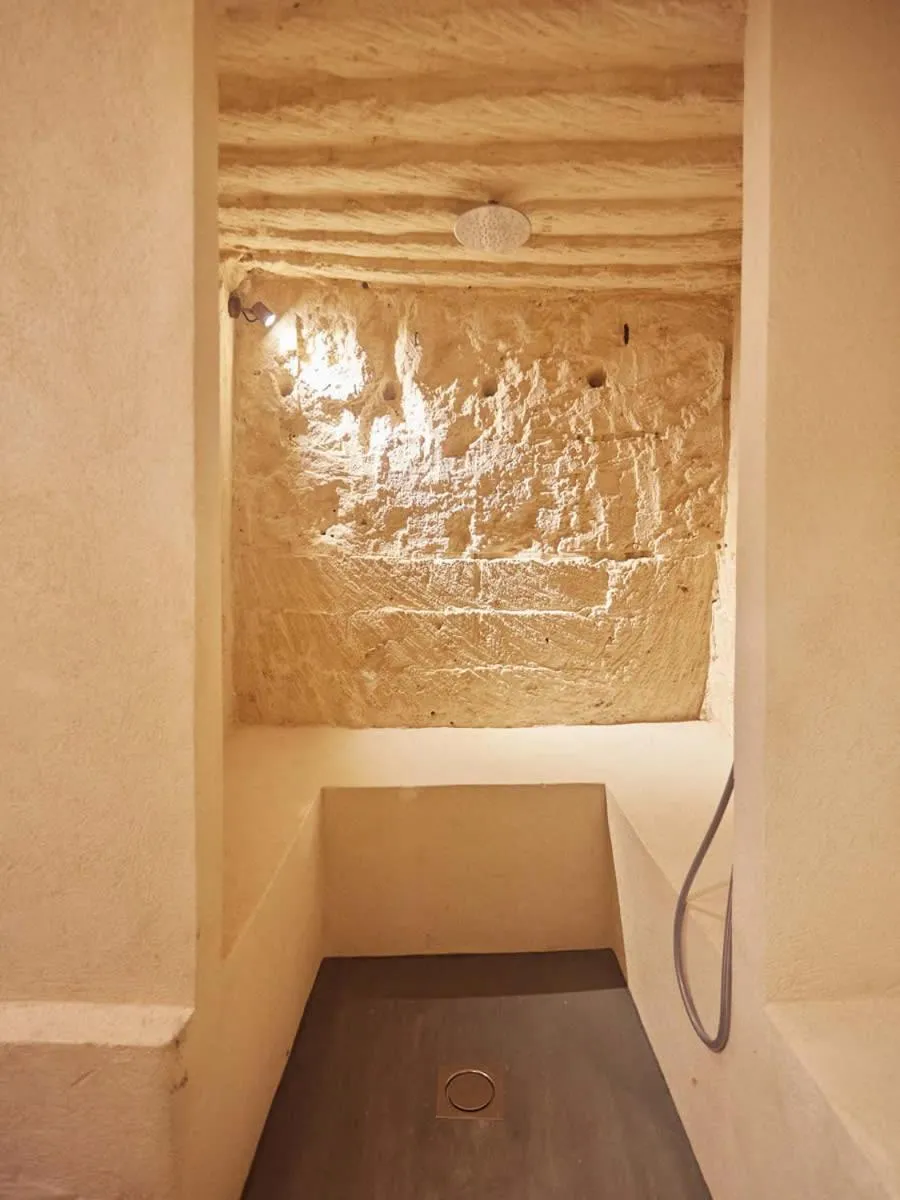 Shower in Villa Rocce Bianche