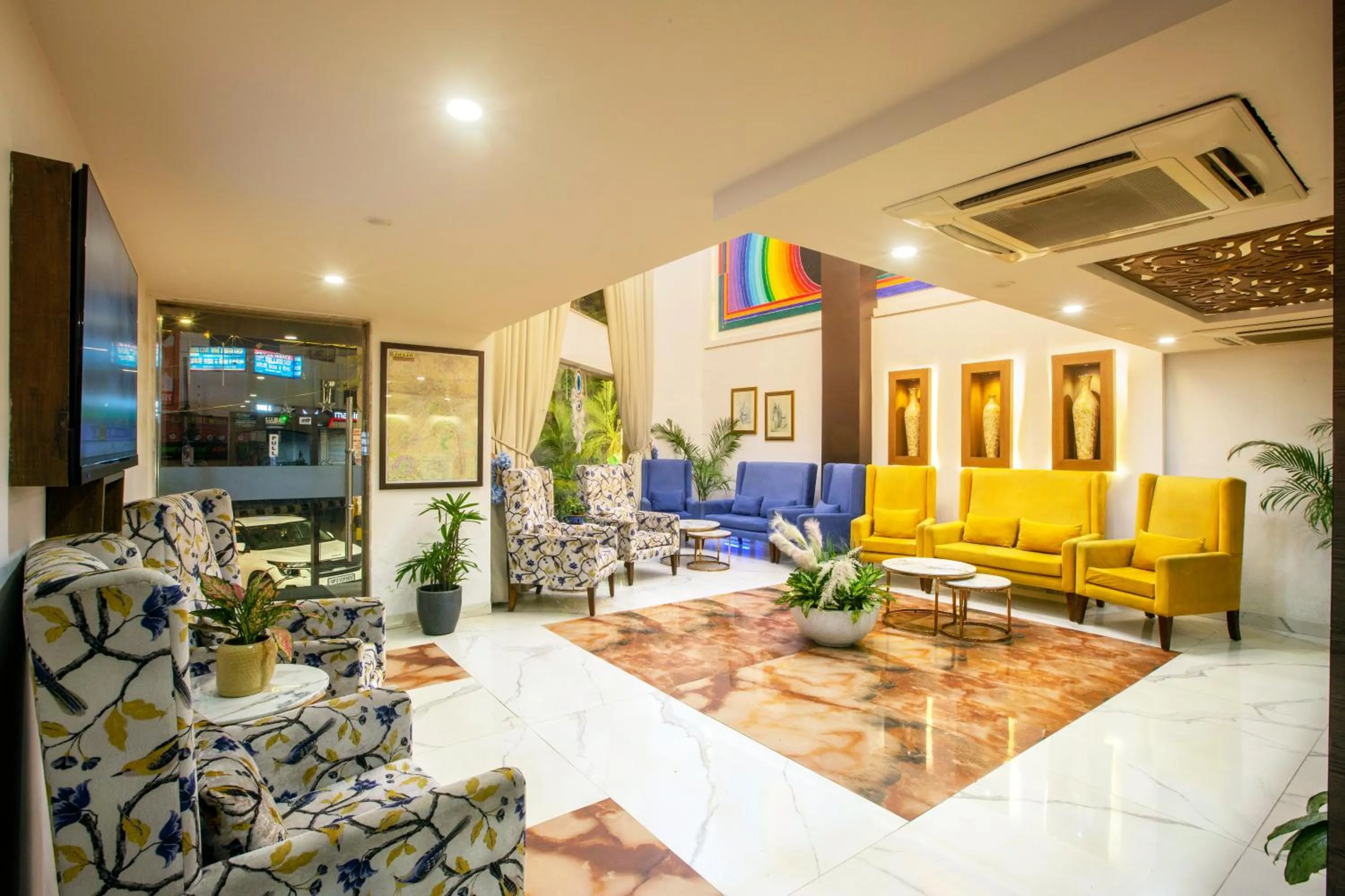 Lobby or reception in Hotel Cardinal Oxmo Delhi Airport