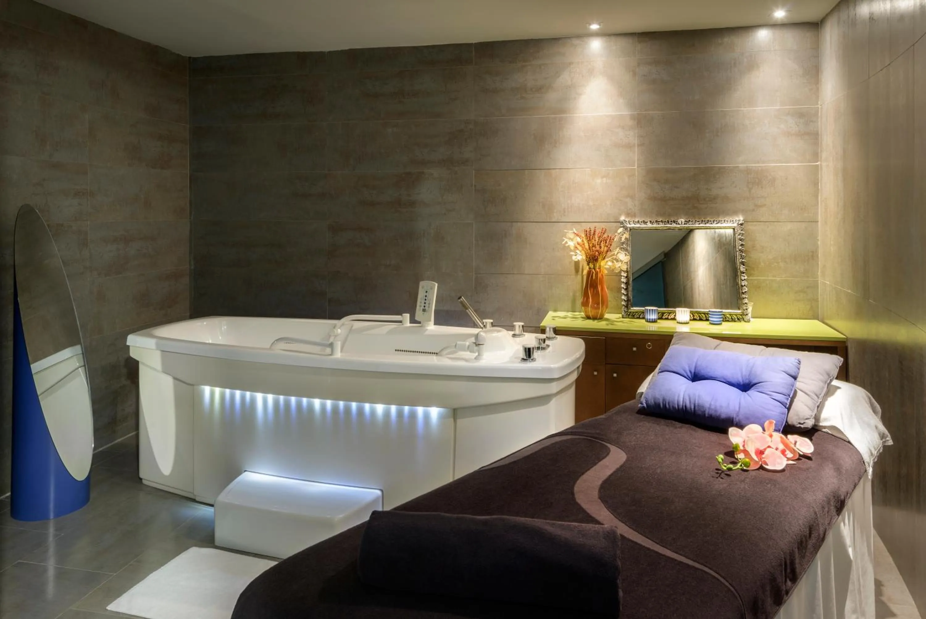 Spa and wellness centre/facilities, Bed in Occidental Menorca