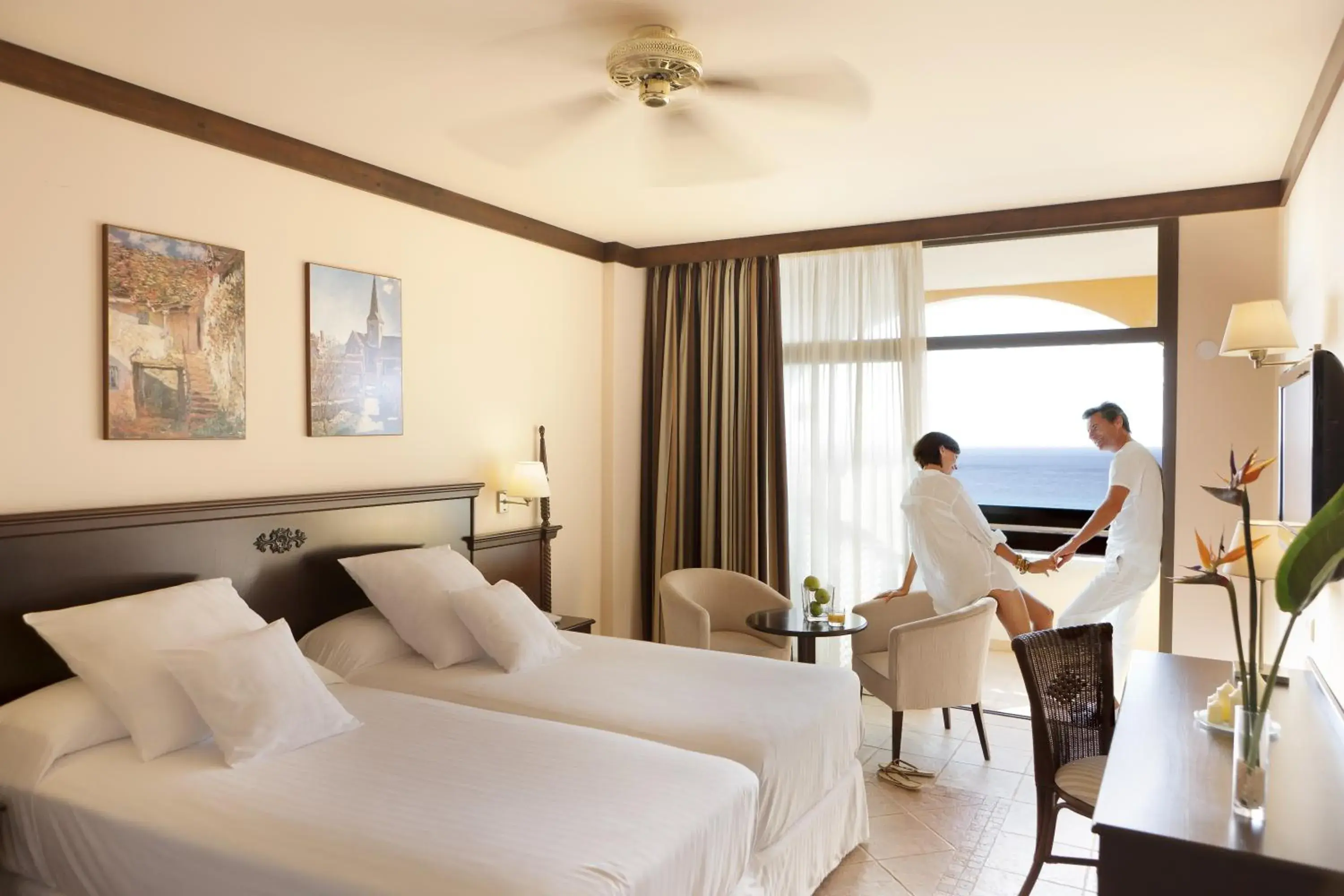 Deluxe Double Room (2 Adults + 1 Child) in Occidental Jandía Playa Deluxe Double Room (2 Adults + 1 Child) in Occidental Jandía Playa