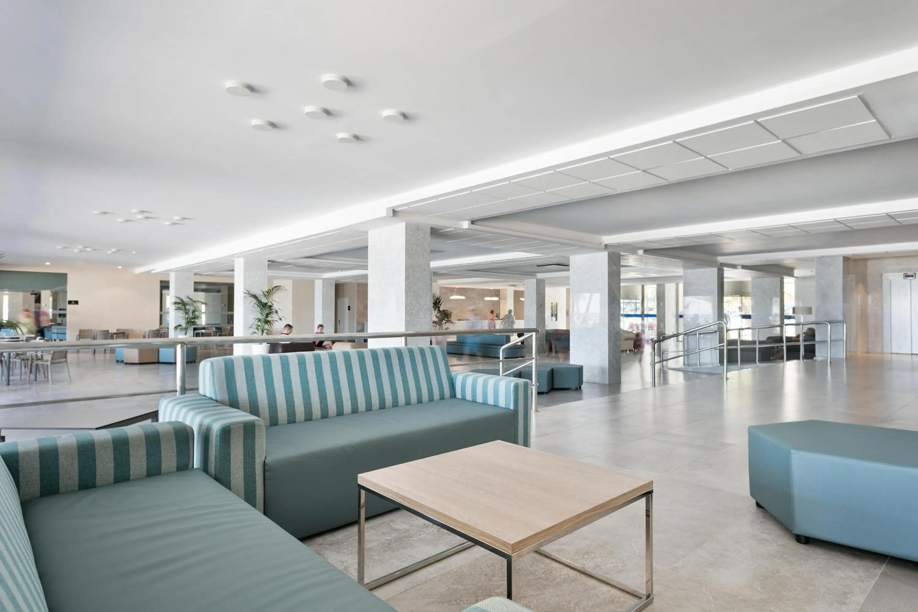 Lobby or reception in Hotel Best Sabinal