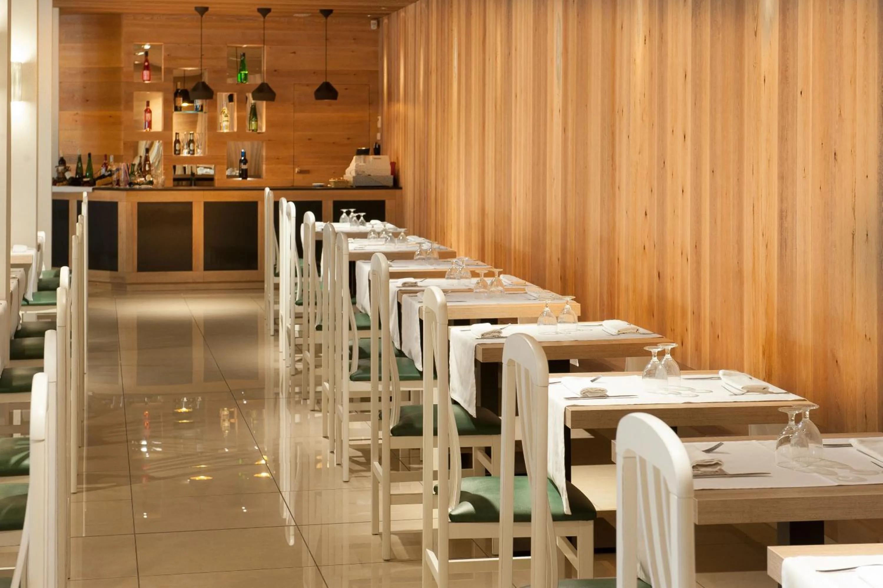 Restaurant/places to eat in Hotel Rosa Nàutica