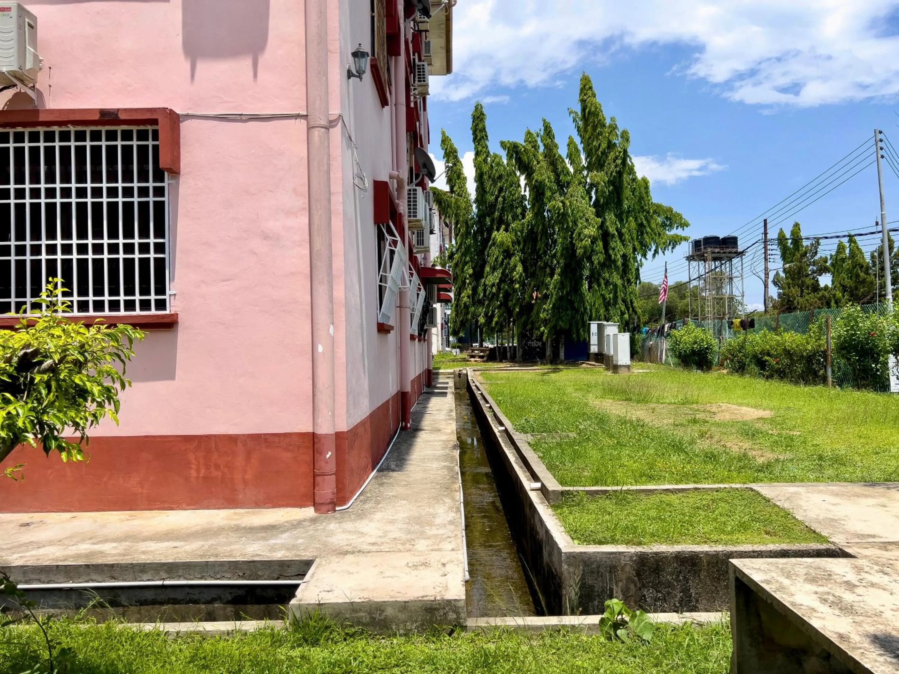 Hush Inn at Taman Penampang