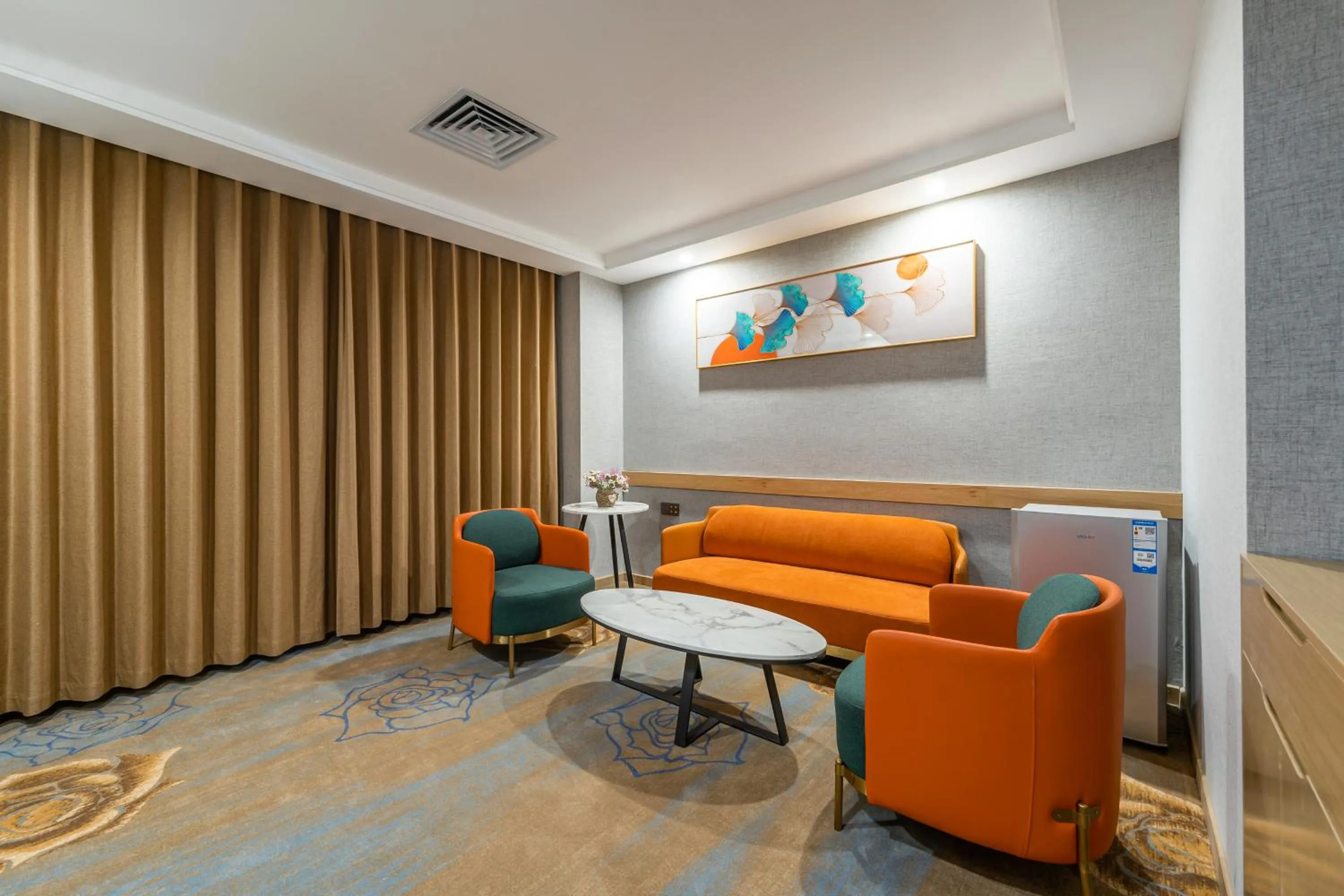 Photo of the whole room in Joy Fall Hotel