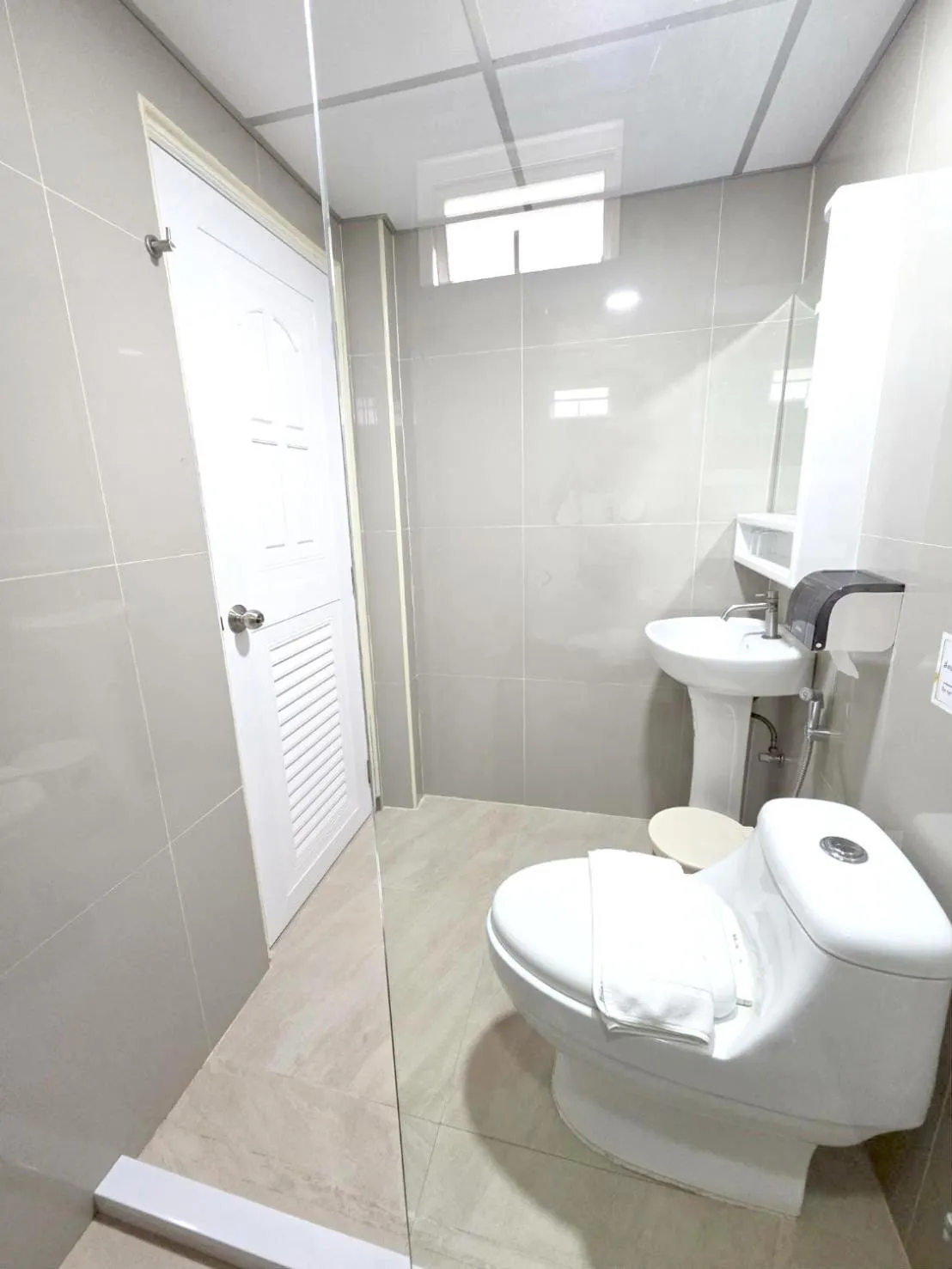 Toilet in PT Grand Hotel