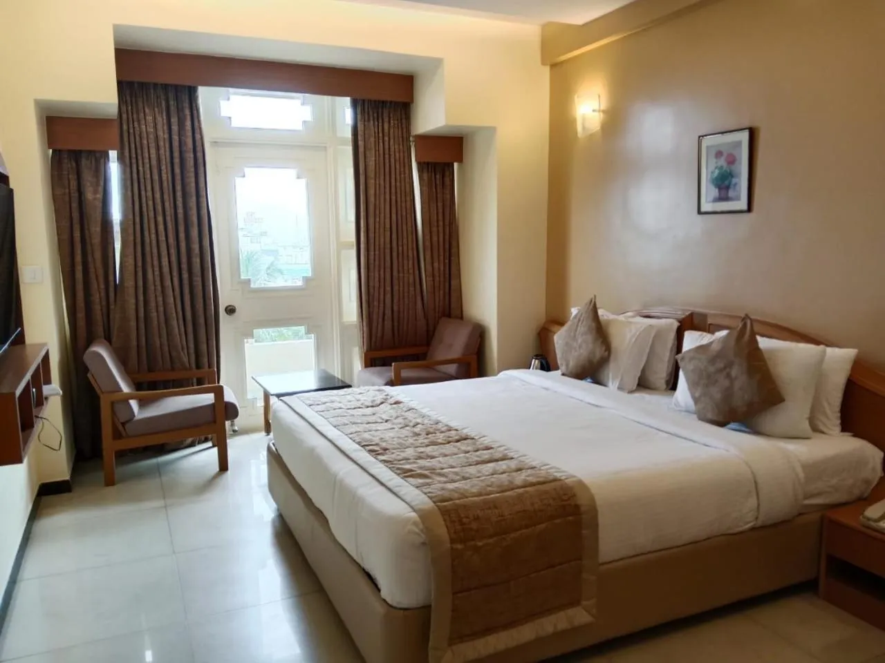 Bed in HOTEL SALEM CASTLE