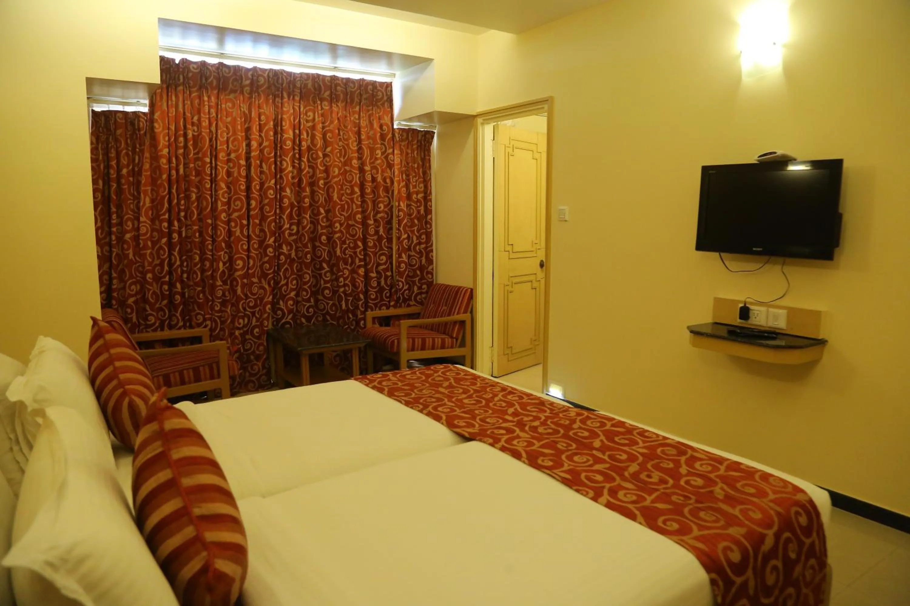 Bed in HOTEL SALEM CASTLE