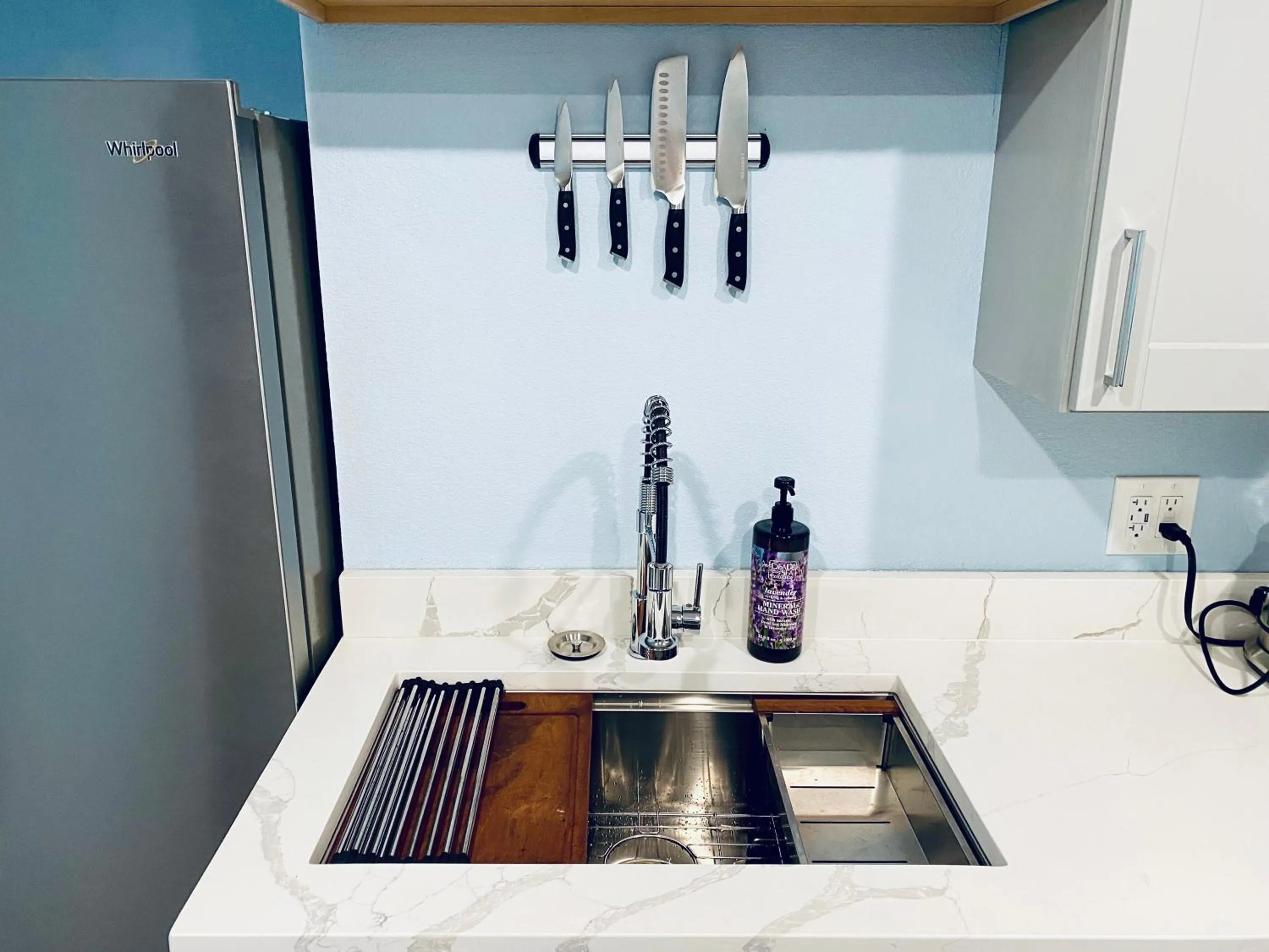 Kitchen or kitchenette in 3br home 2br unit close to USAFA with fireplace