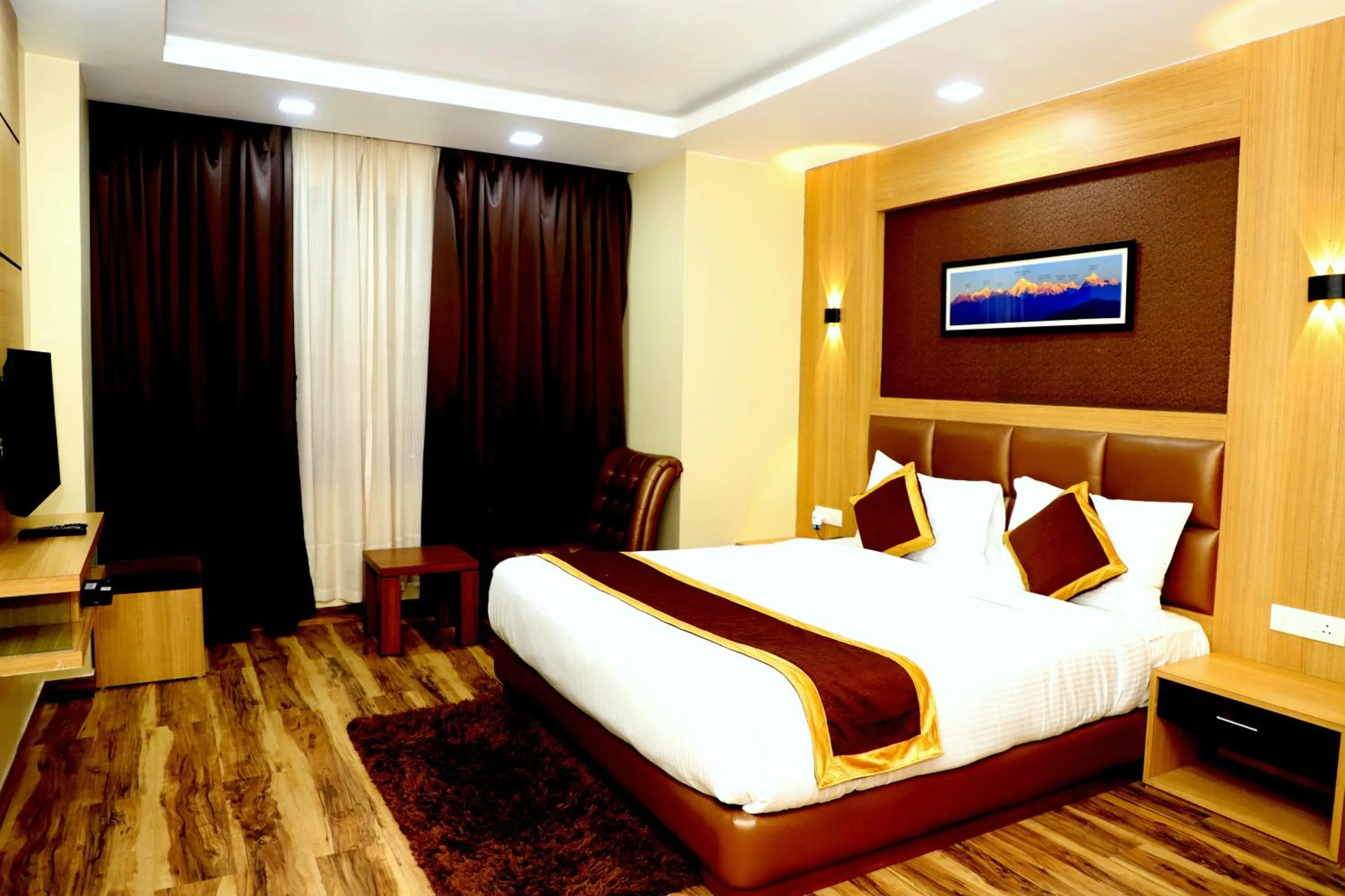 Photo of the whole room in Q SAINA THE COSMOS