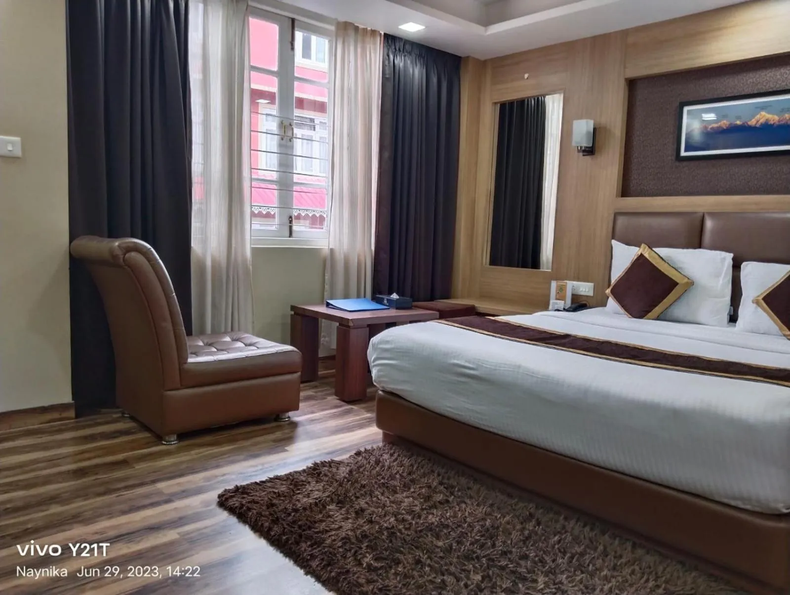 Bedroom in Q SAINA THE COSMOS