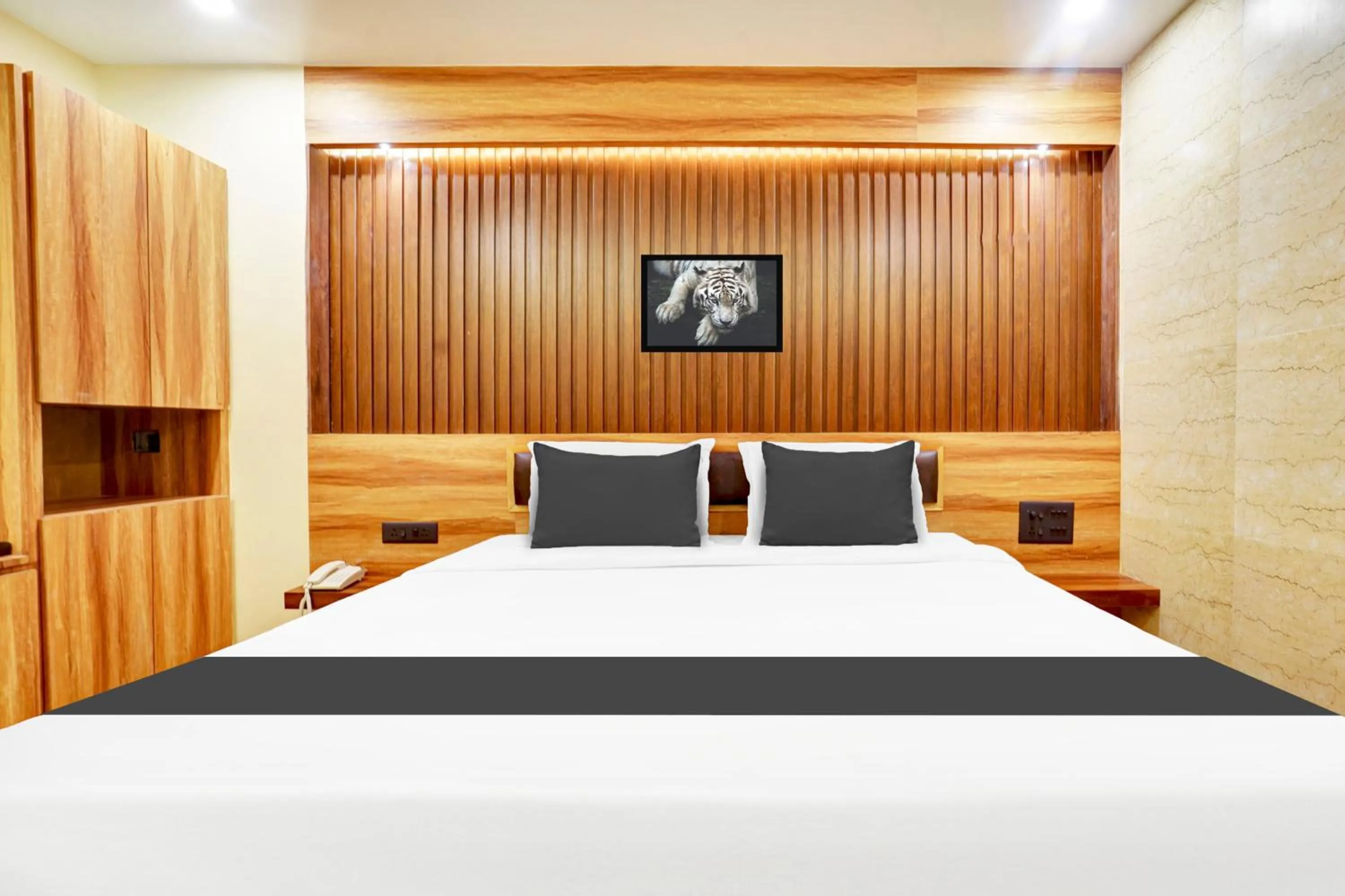 Bedroom in Super Collection O KEYS ELITE