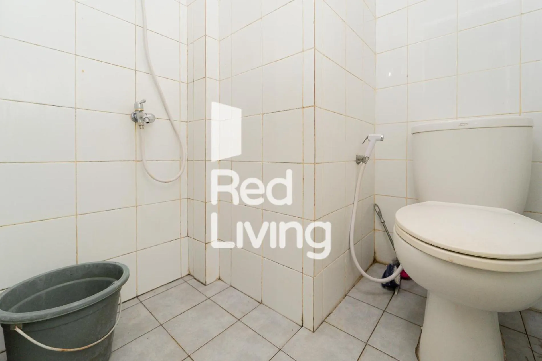 Bathroom in Apartemen Sentra Timur Residence - S&A Zada Property Tower Orange