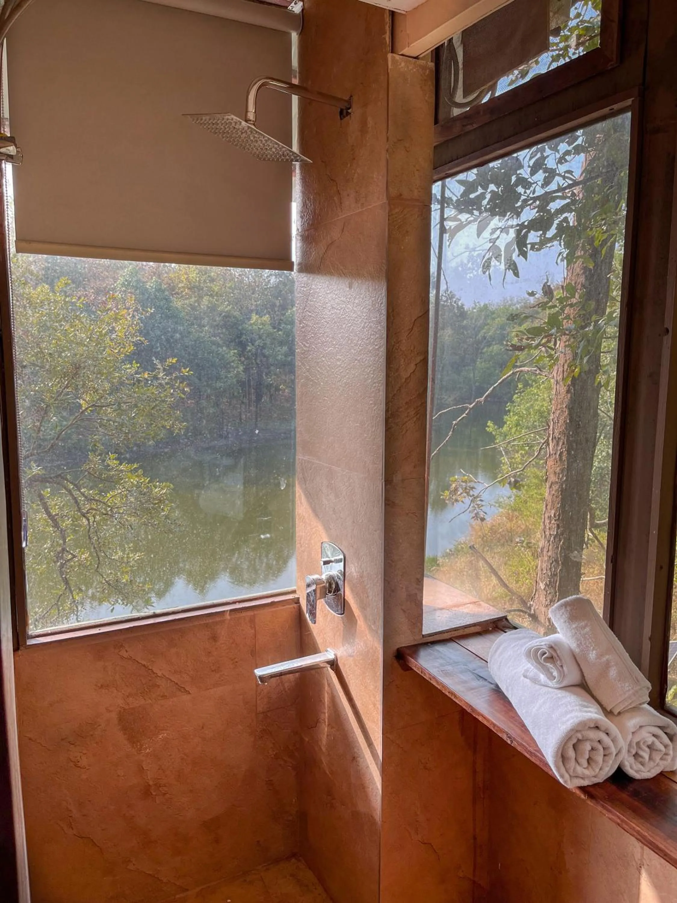 Bathroom in Rukhad Jungle Camp - Pench