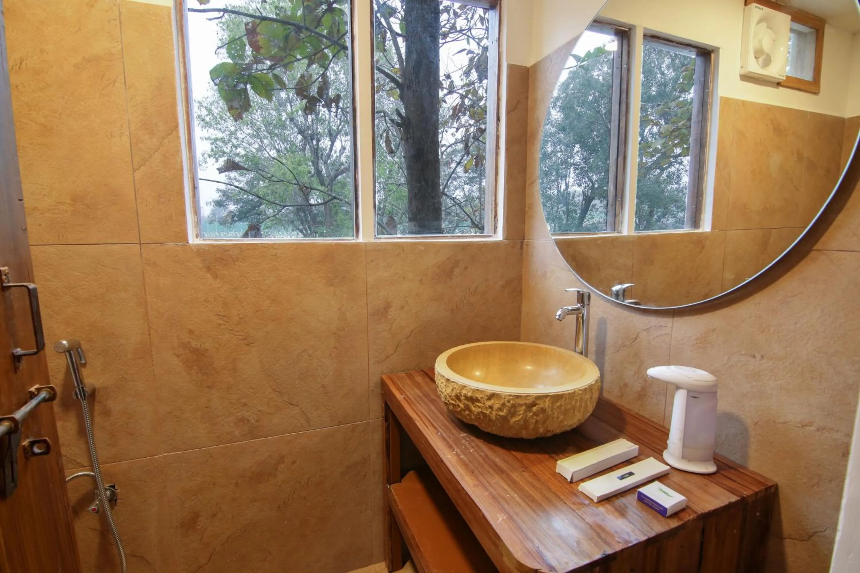 Bathroom in Rukhad Jungle Camp - Pench