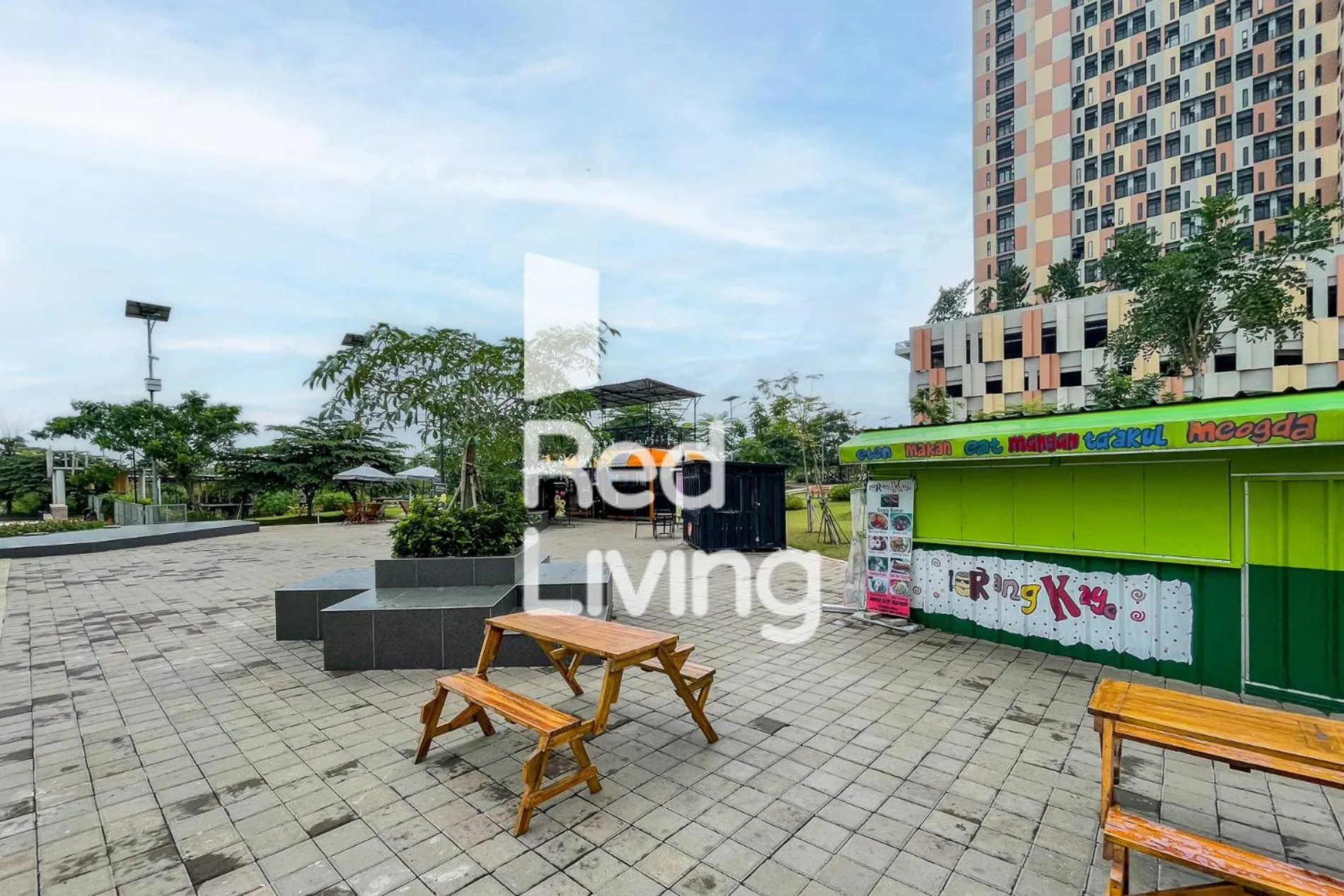 Property building in RedLiving Apartemen Sayana - Sentra Jaya