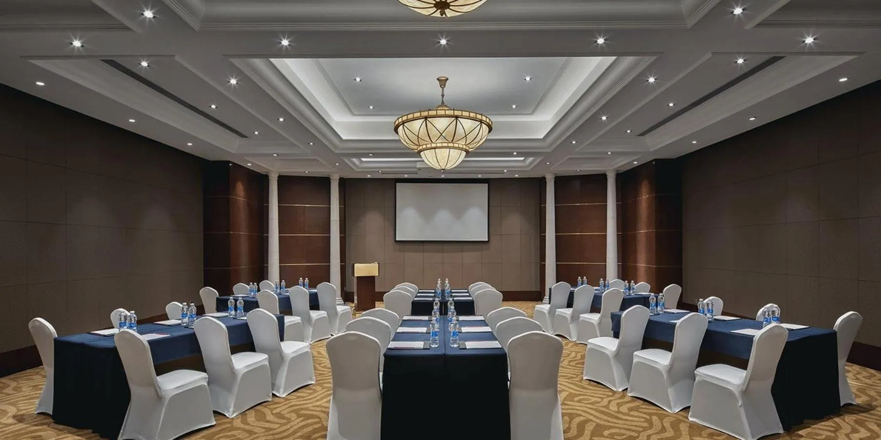 Meeting/conference room in Crowne Plaza Dongying by IHG