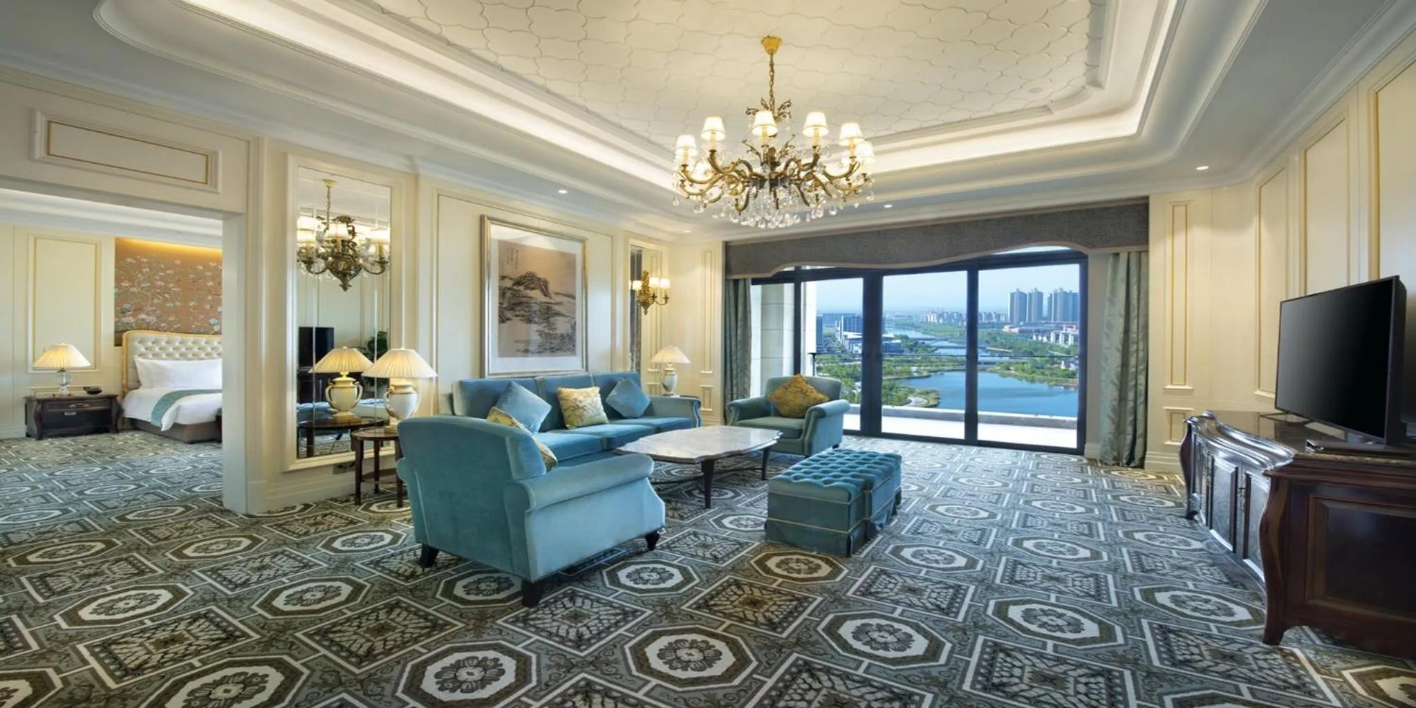 Photo of the whole room in Crowne Plaza Dongying by IHG