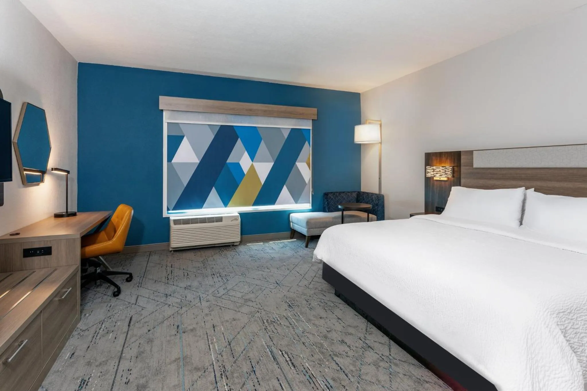 Photo of the whole room, Bed in Holiday Inn Express - Starke by IHG