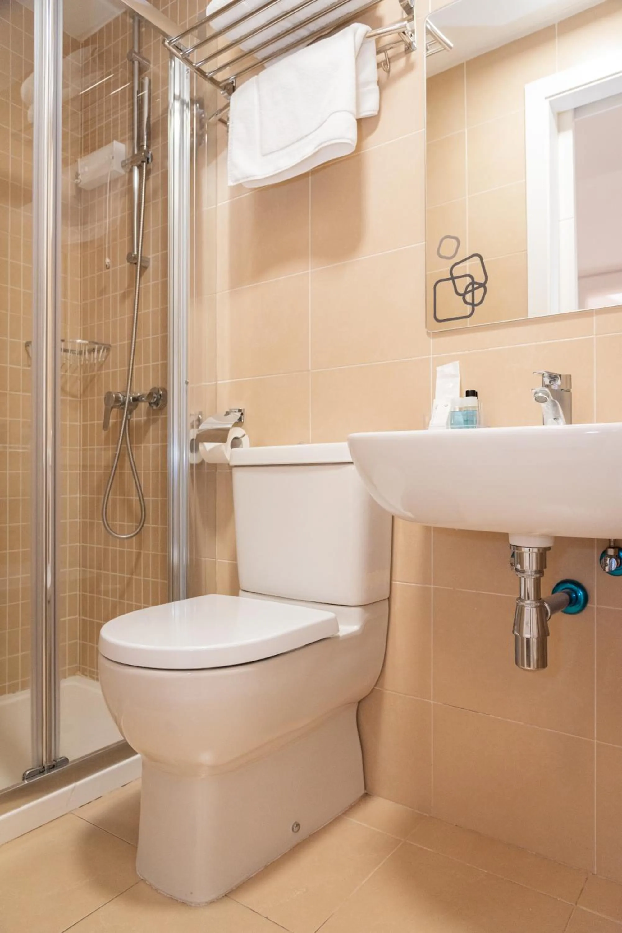 Shower in Hoteles del Sur