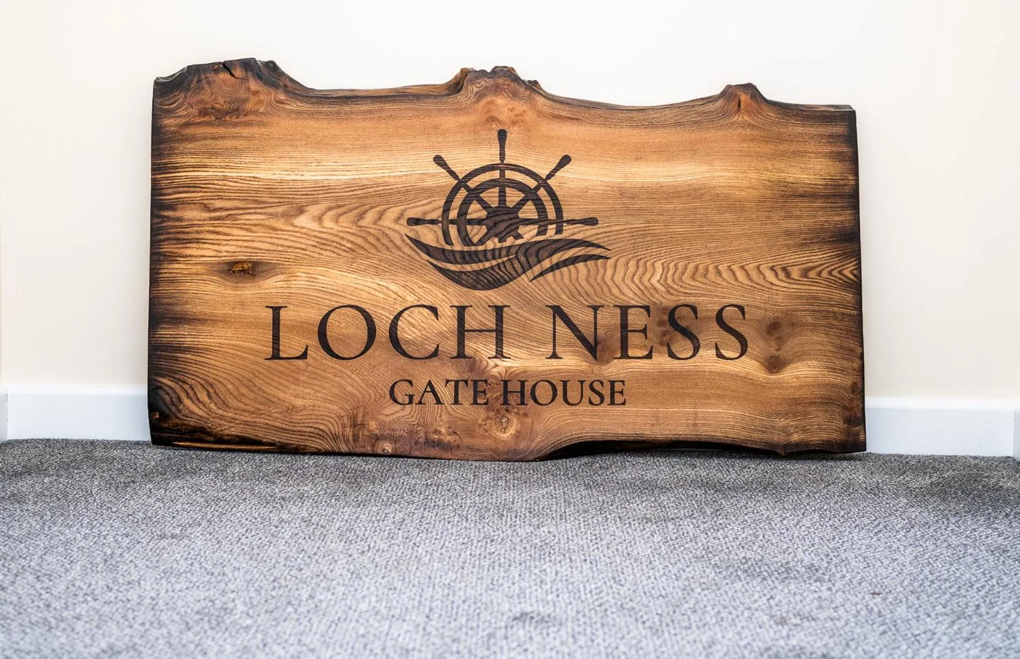 Logo/Certificate/Sign in Loch Ness Gate House