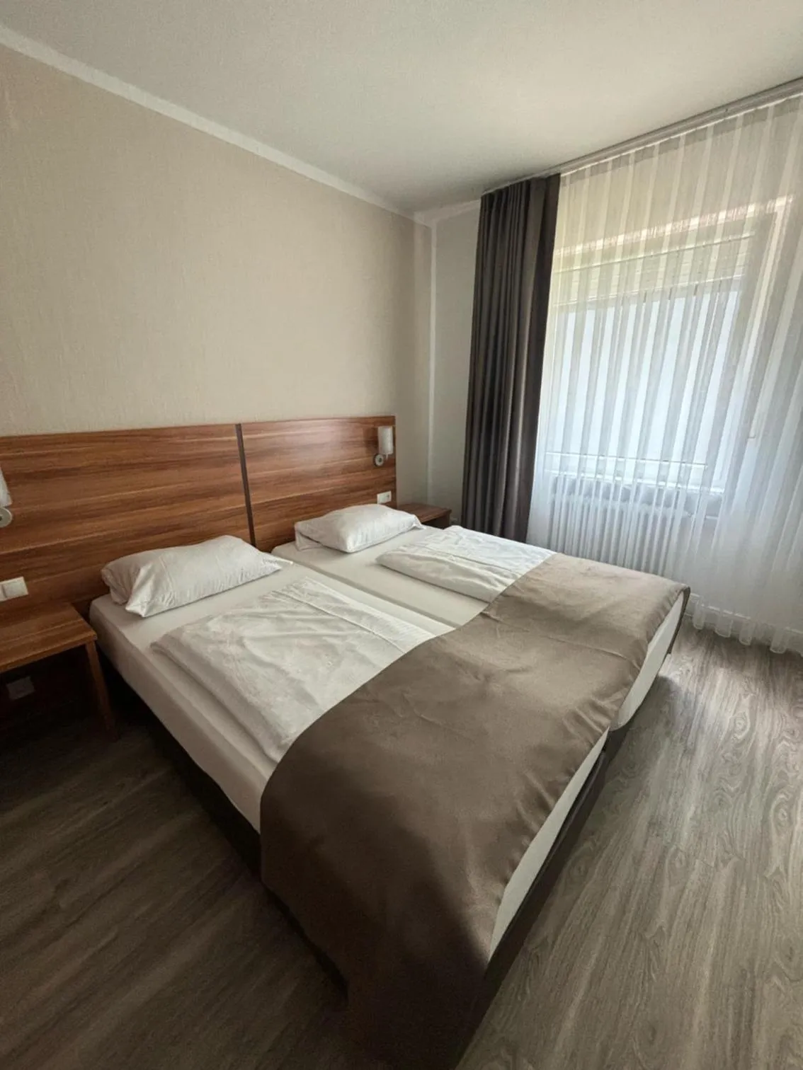 Bed in Hotel Schlangenbader Hof