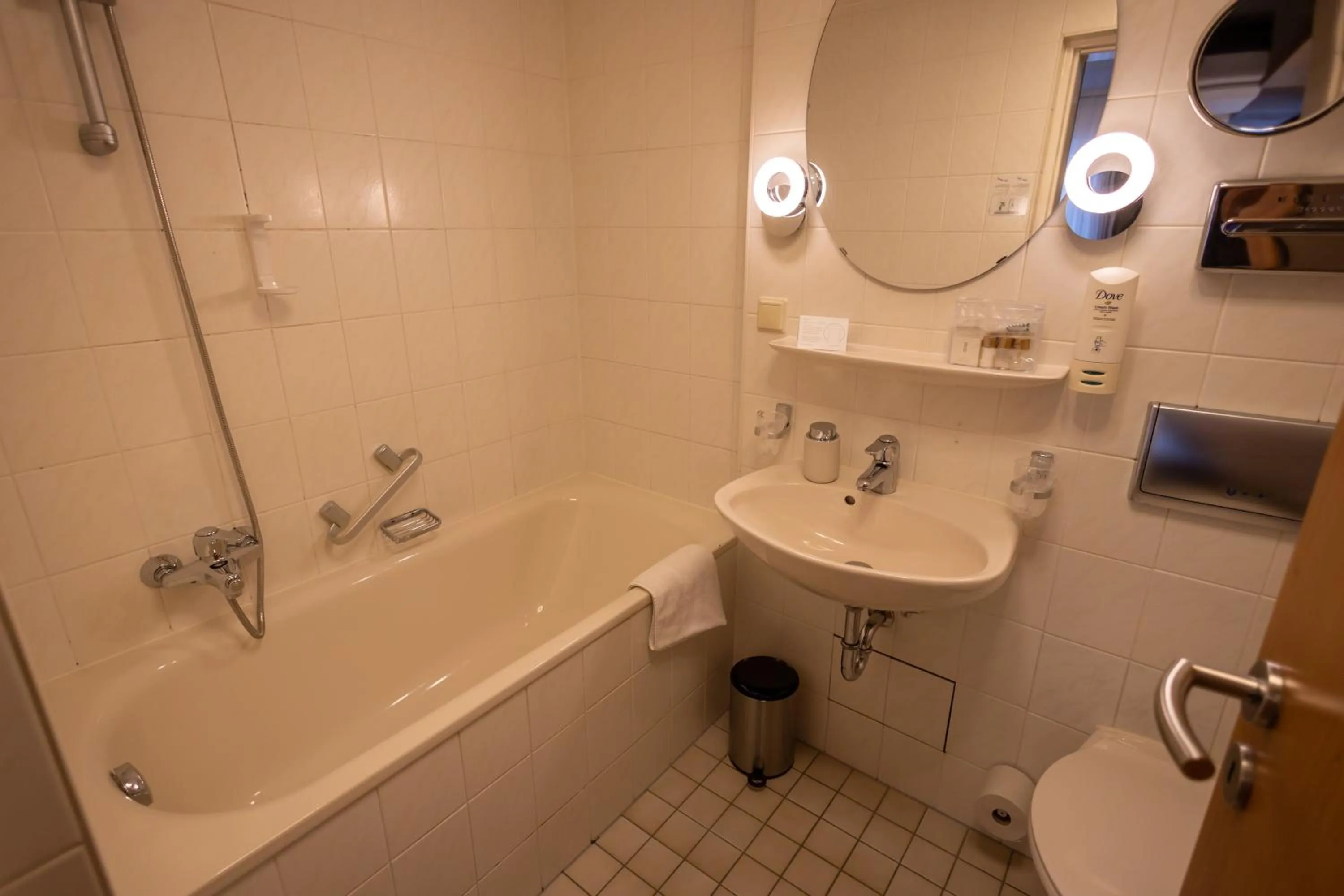 Bath in Hotel Schlangenbader Hof