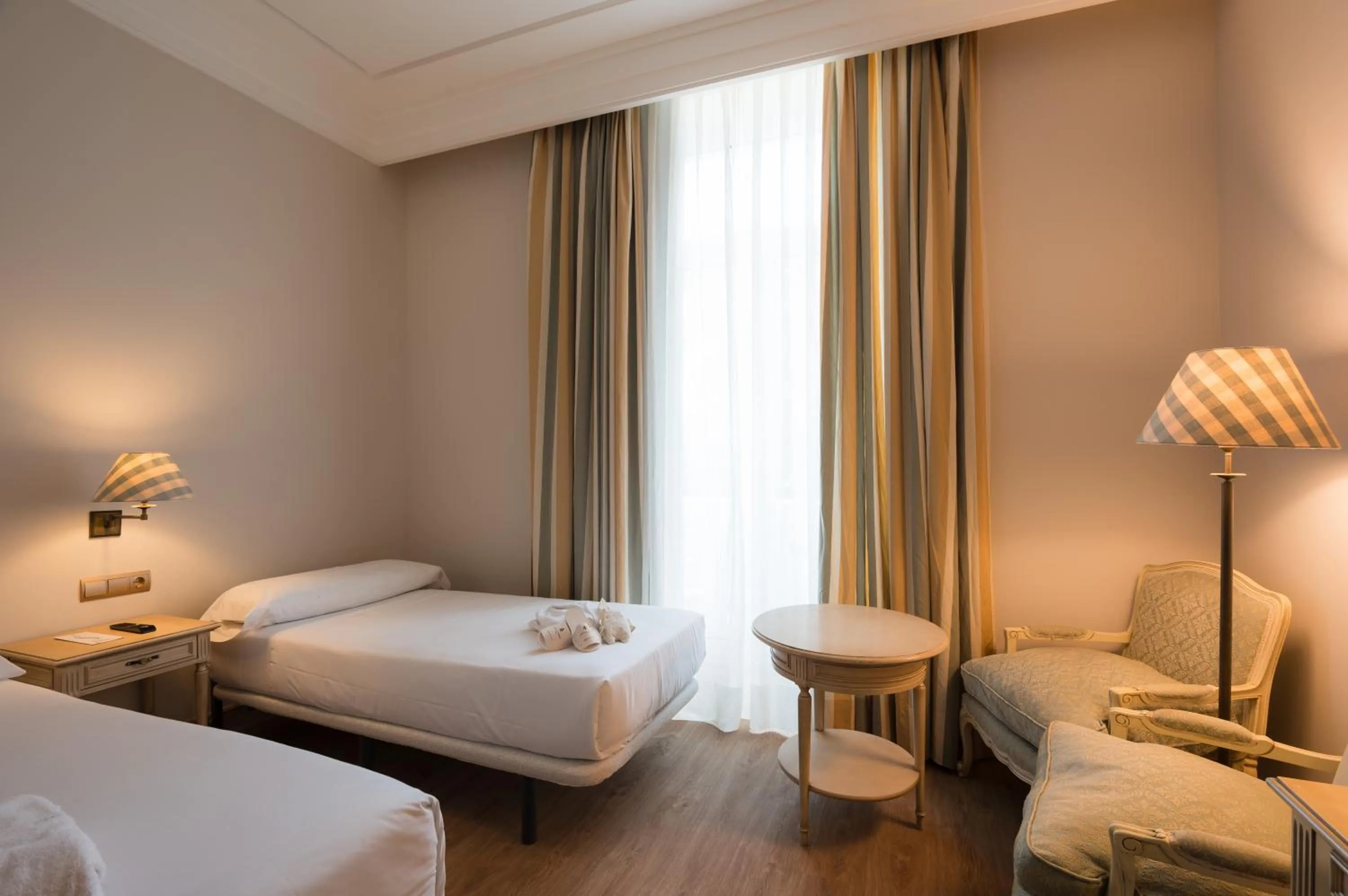 Photo of the whole room, Bed in Castilla Termal Solares