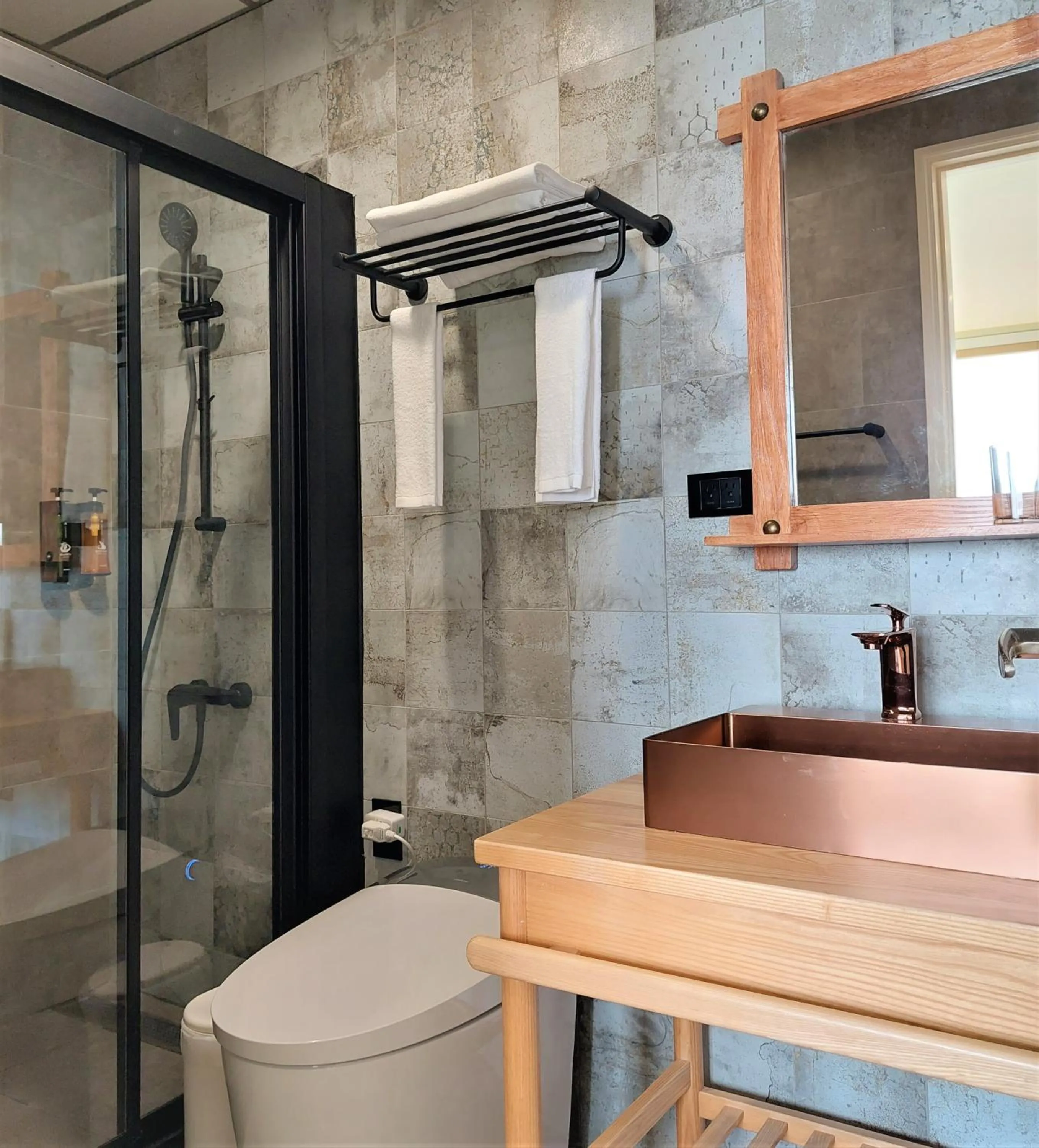 Shower in 95 Pavilion