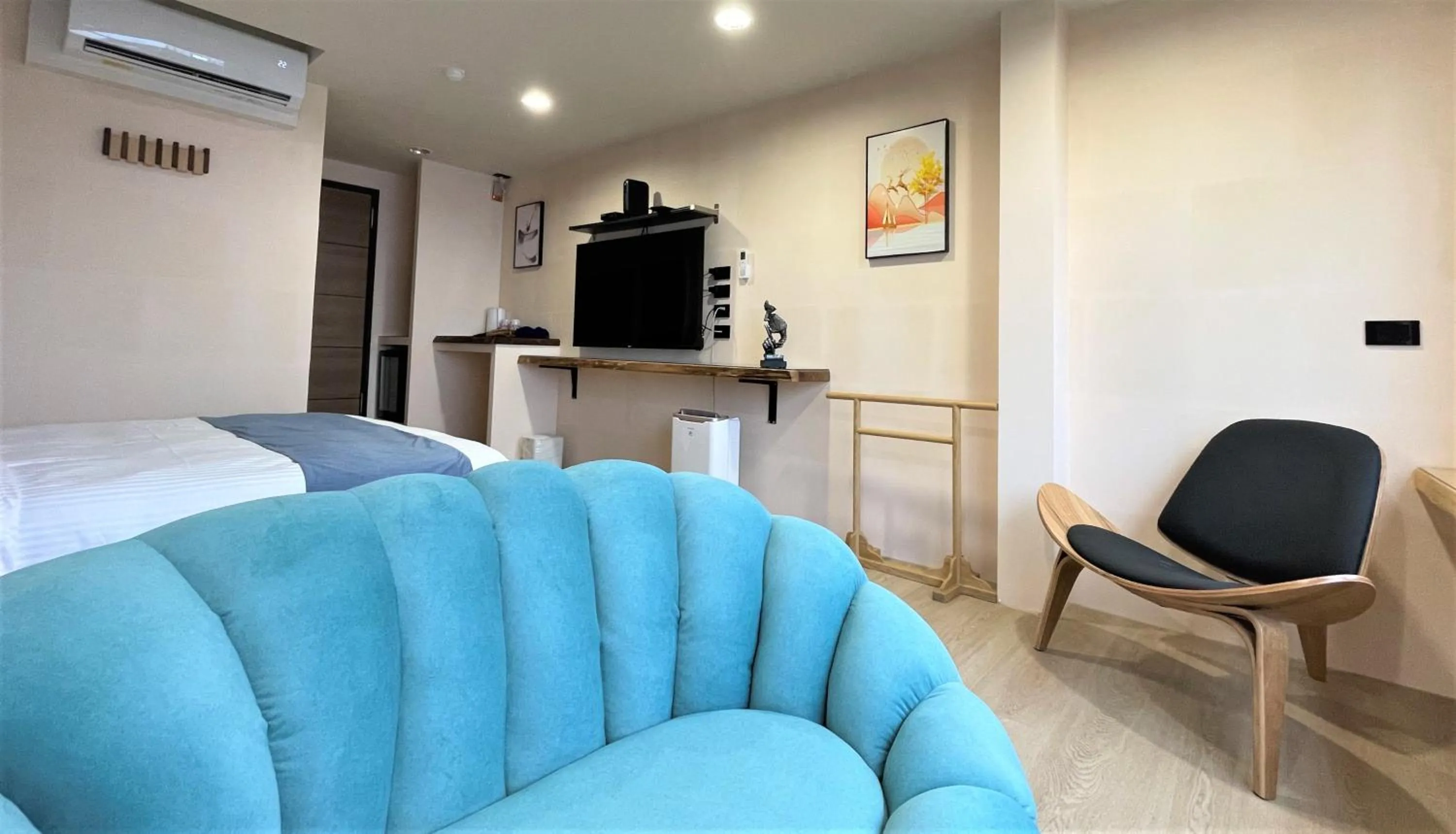 TV and multimedia in 95 Pavilion