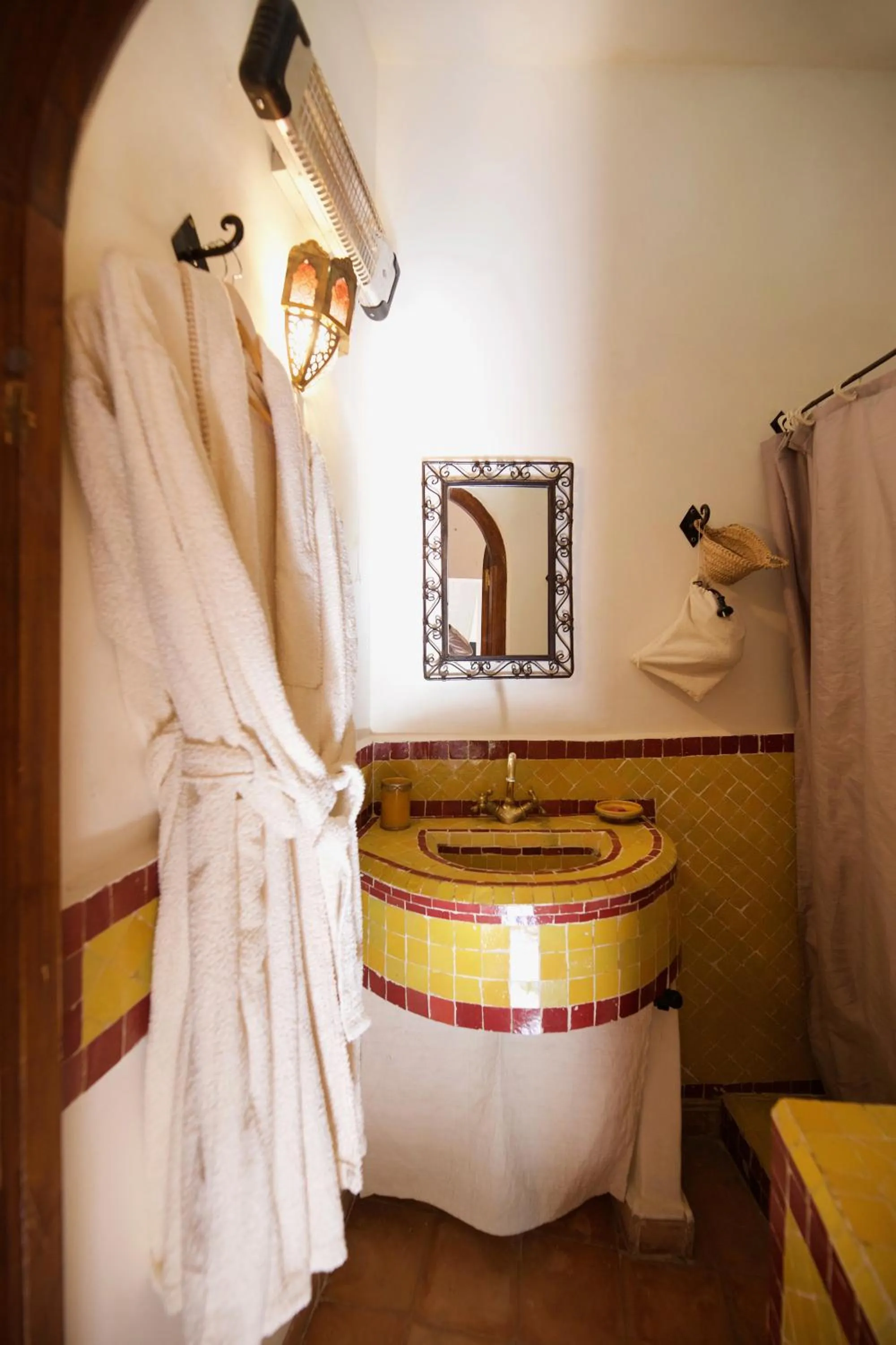 Bathroom in Riad Noor Charana