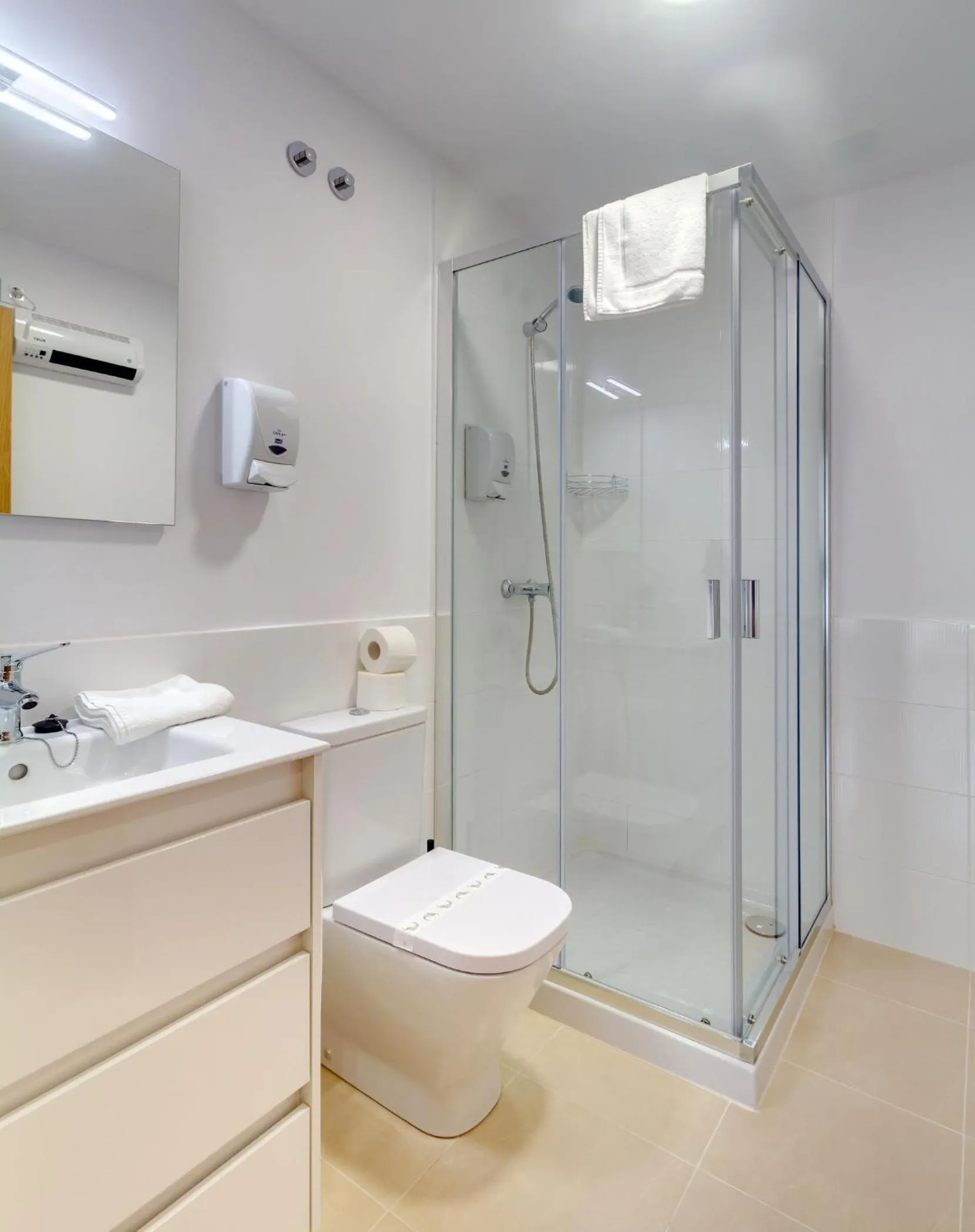 Bathroom in Duerming Park Viveiro