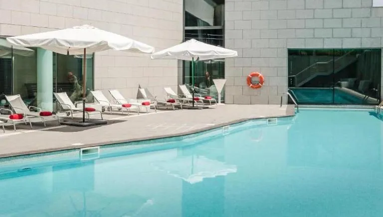 Swimming pool in Eurostars Reina Felicia