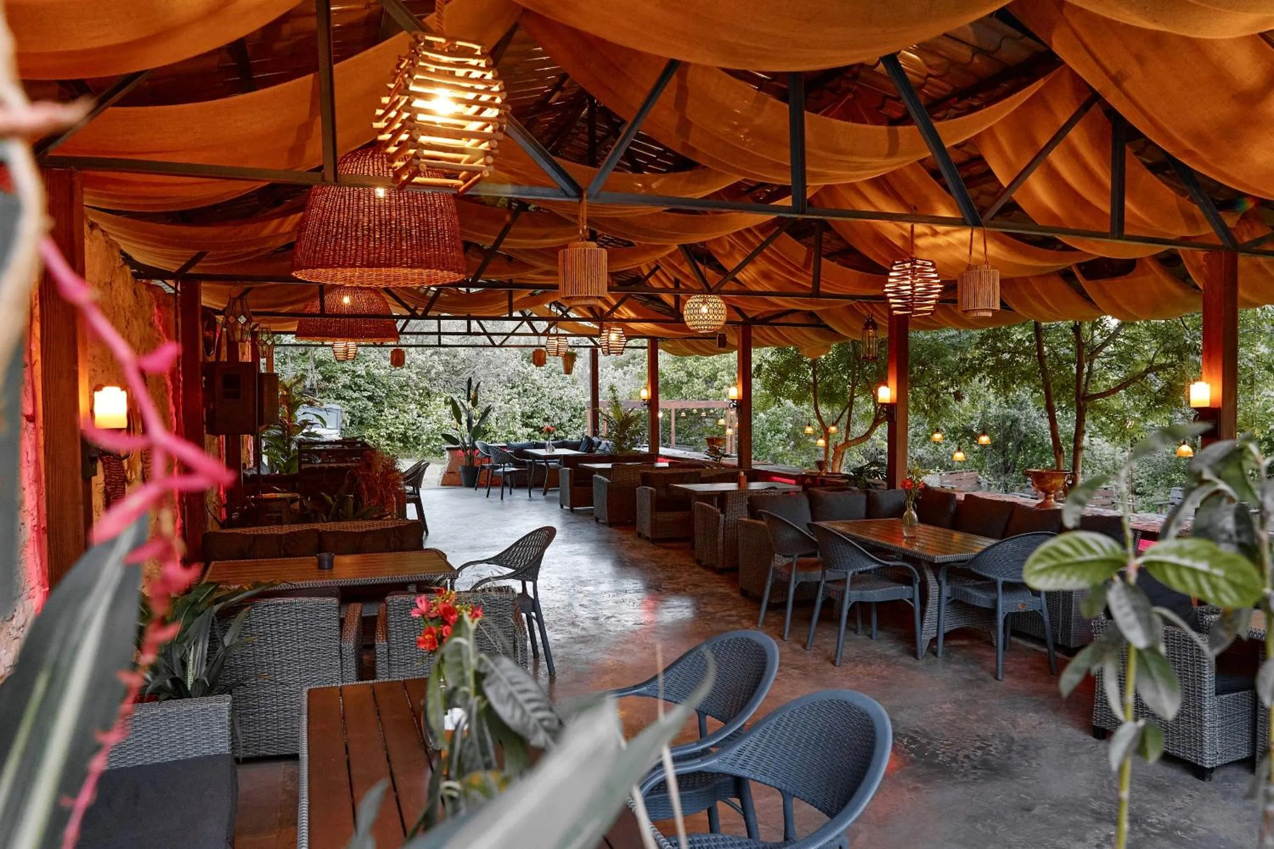 Gipsy Village Park Hotel