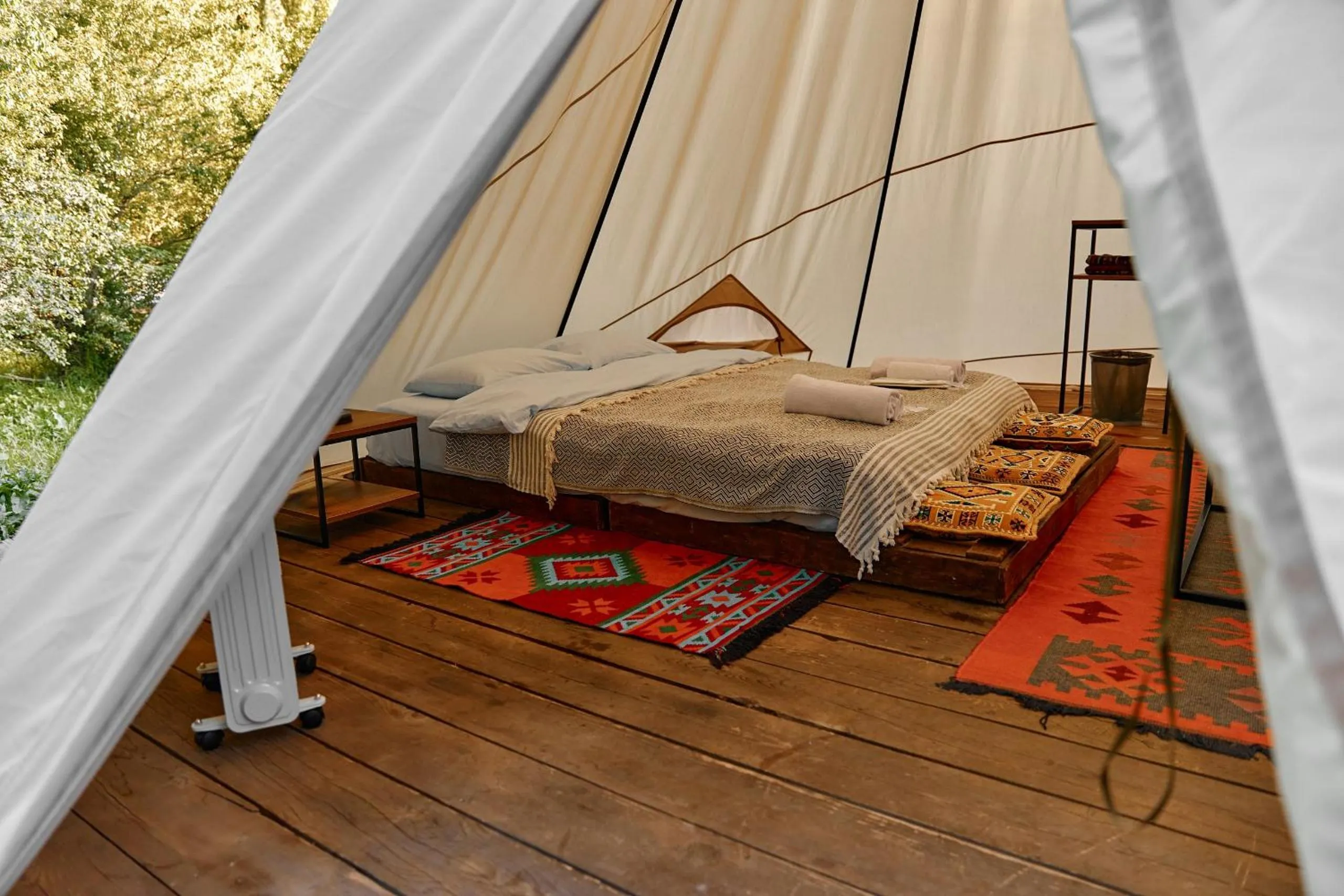 Bed in Gipsy Village Park Hotel