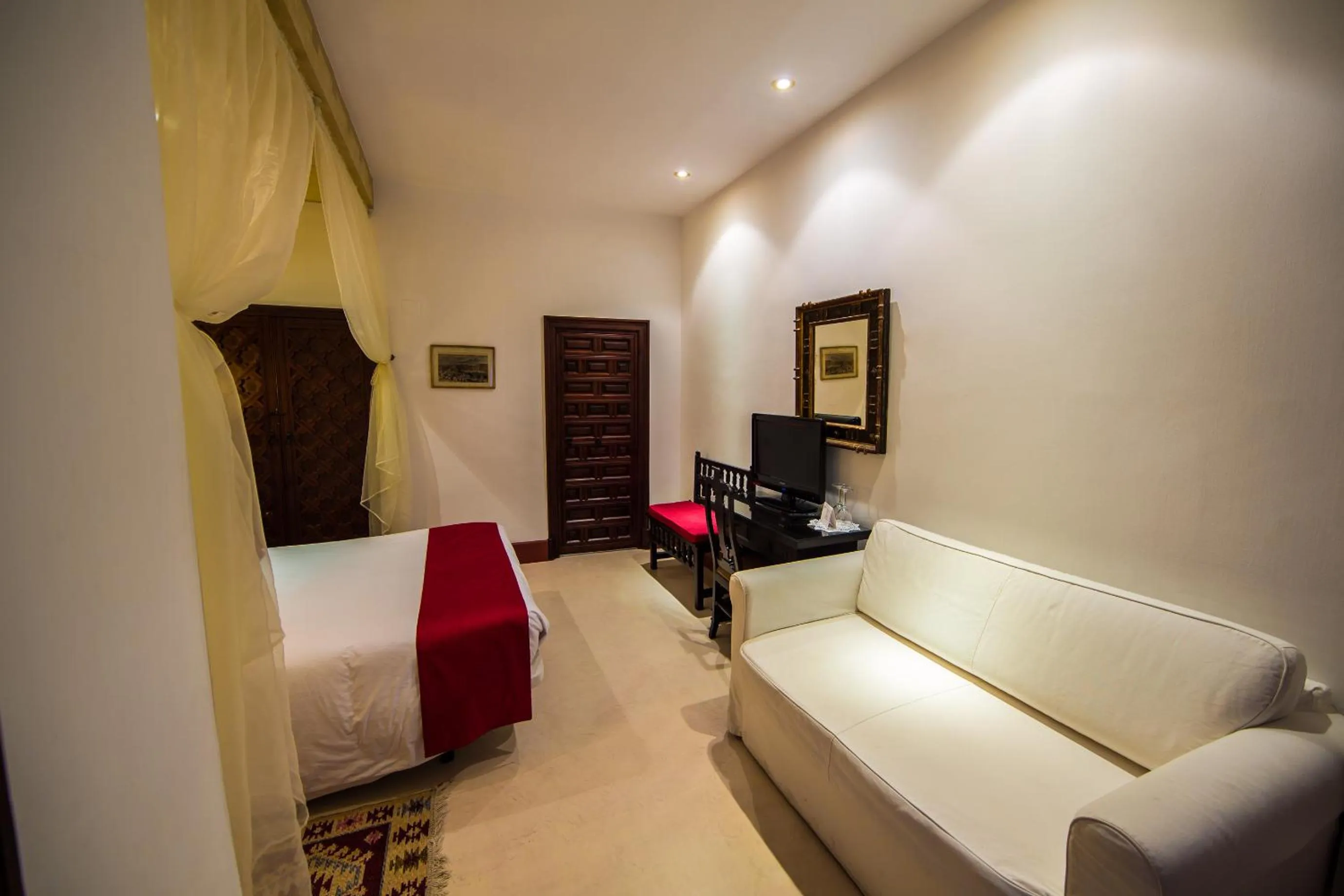 Seating area in Hotel Hacienda del Cardenal