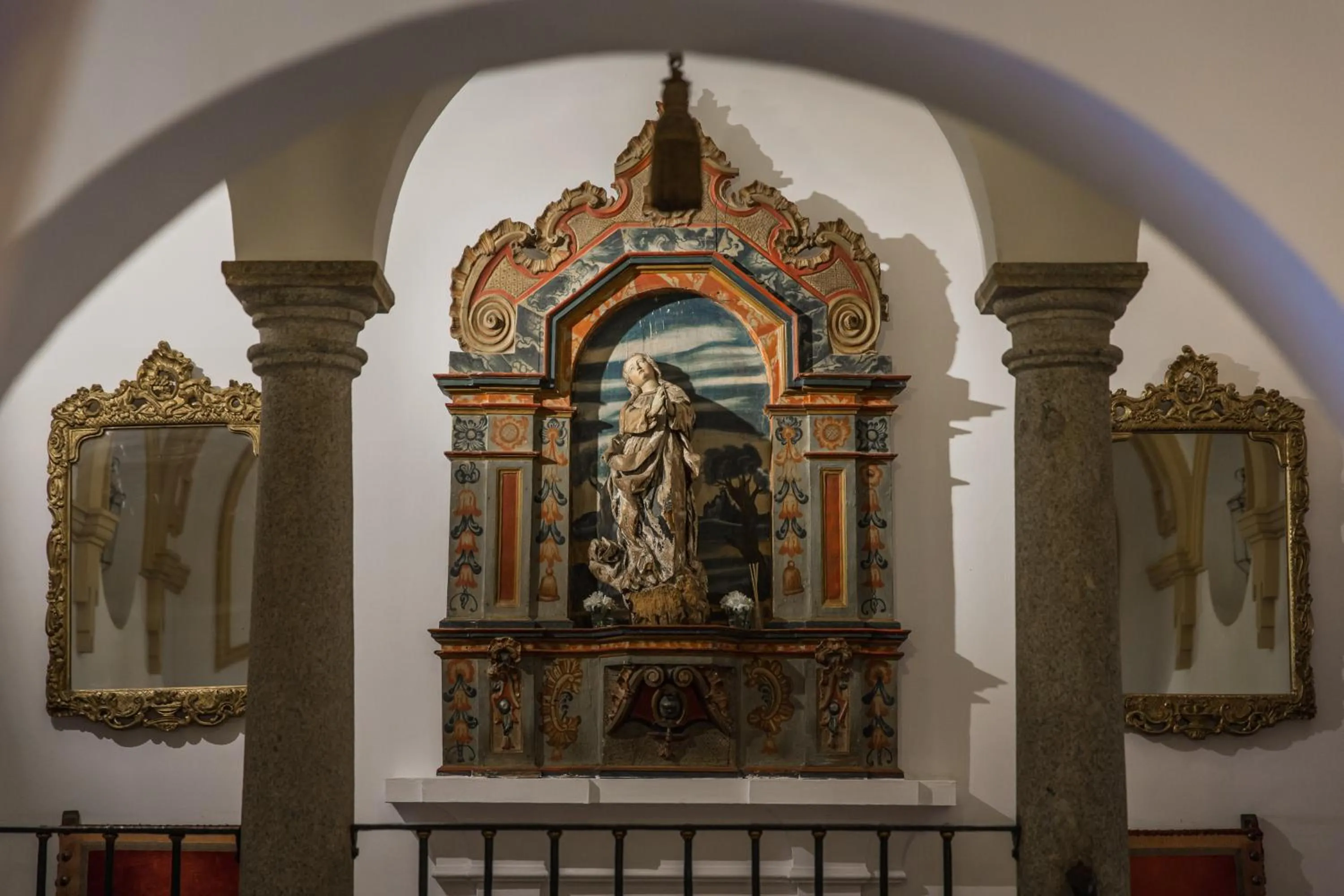 Decorative detail in Hotel Hacienda del Cardenal
